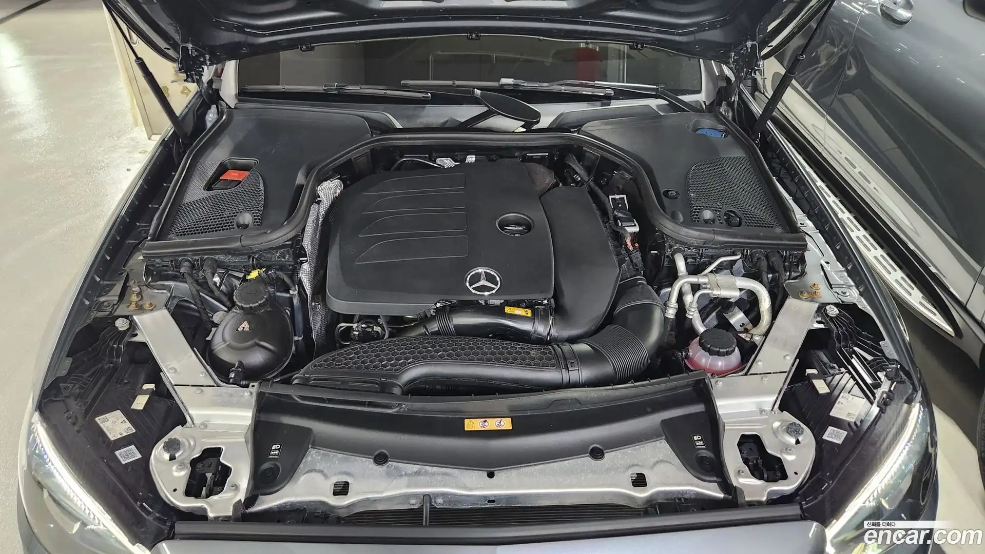 E-Class Mercedes-Benz 2022.1-OUTER-006