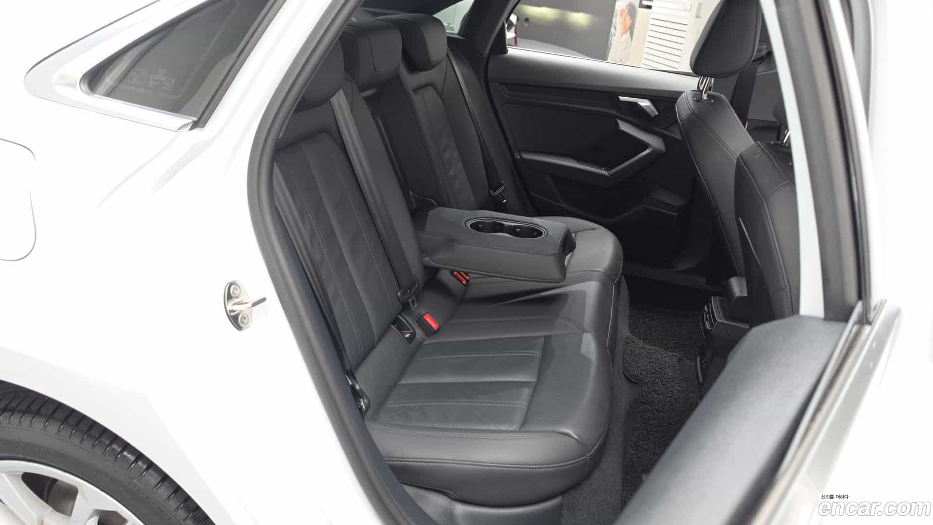 A3 Audi 2023.4-OPTION-015
