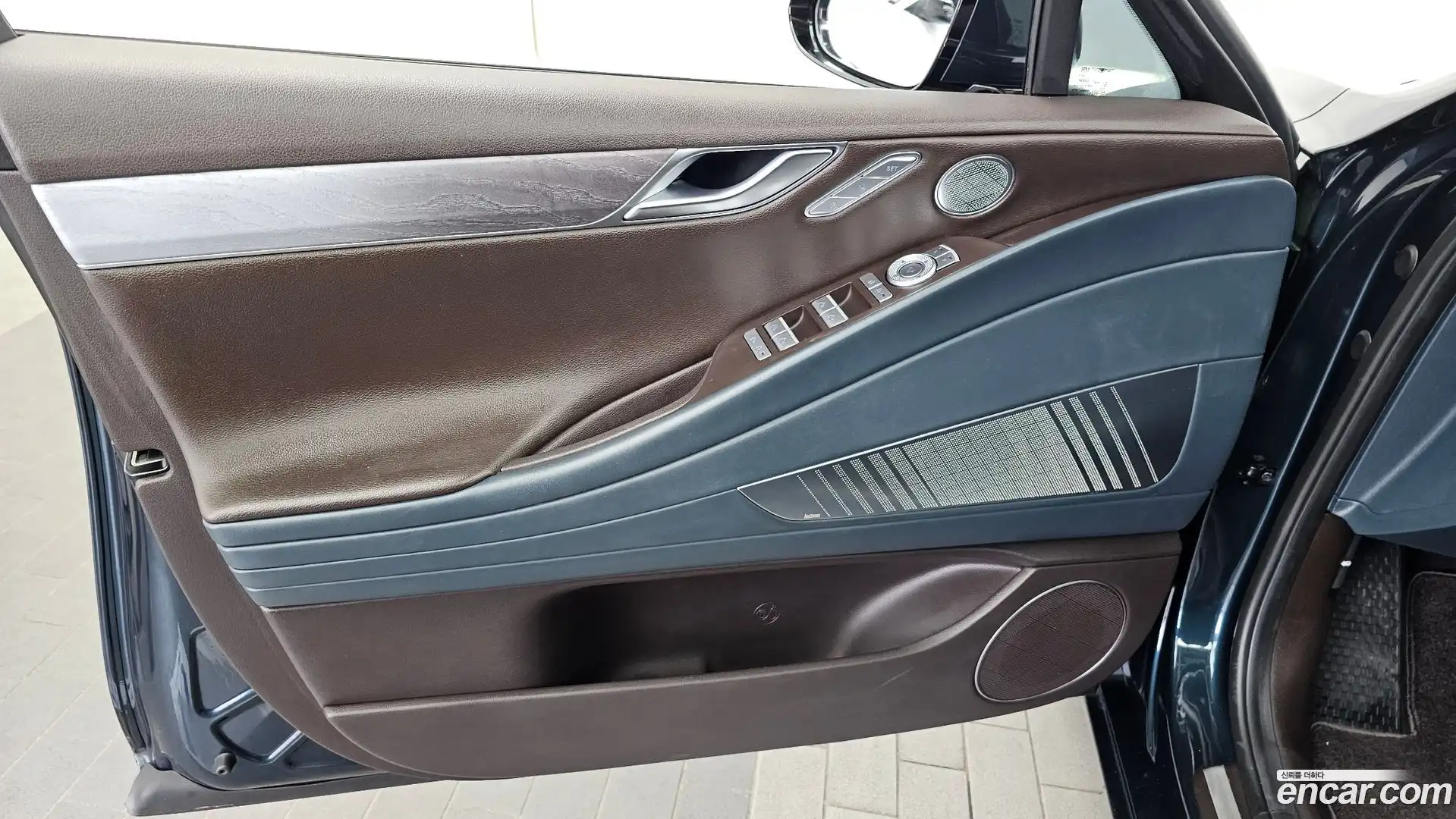 G80 Genesis 2021.4-INNER-034