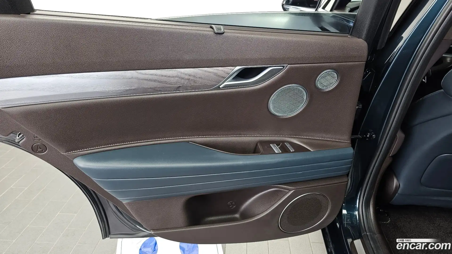 G80 Genesis 2021.4-INNER-035