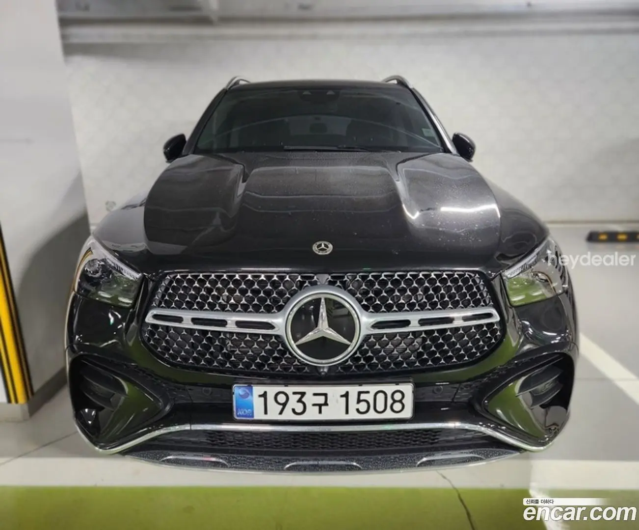 Main__Slider__Photo:GLE-Class Mercedes-Benz 2024.7-0