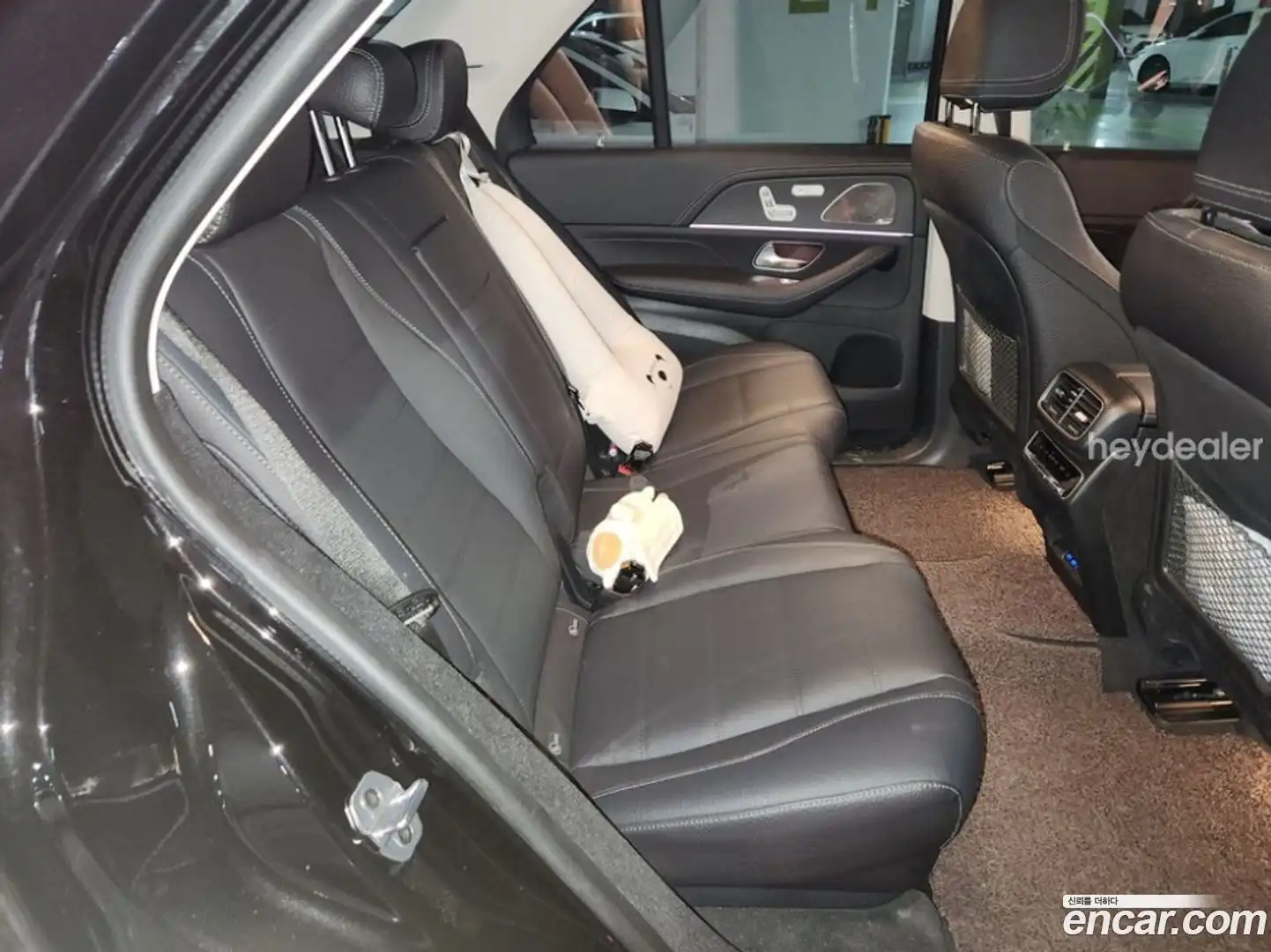 GLE-Class Mercedes-Benz 2024.7-INNER-007