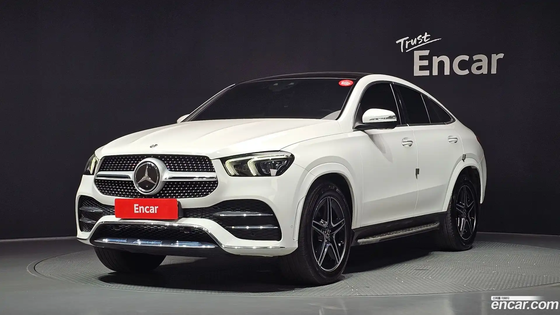 GLE-Class Mercedes-Benz 2021.2-OUTER-001