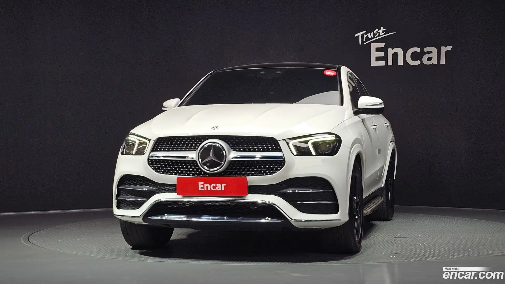 GLE-Class Mercedes-Benz 2021.2-OUTER-003