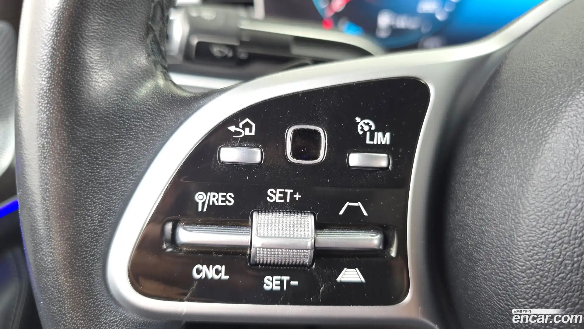 GLE-Class Mercedes-Benz 2021.2-OPTION-047