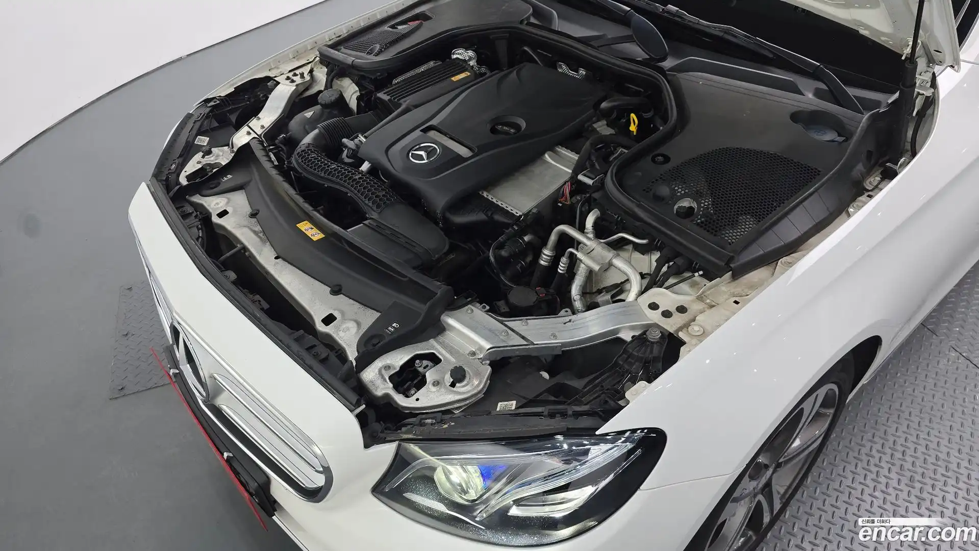 E-Class Mercedes-Benz 2016.6-OUTER-006