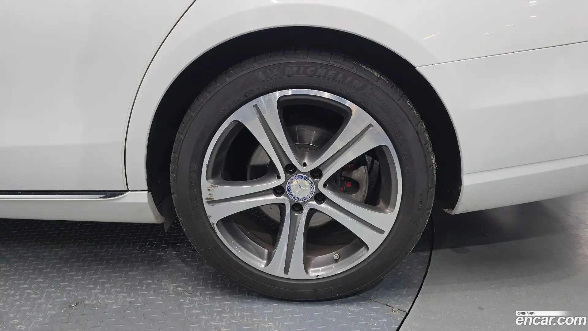 E-Class Mercedes-Benz 2016.6-OUTER-031