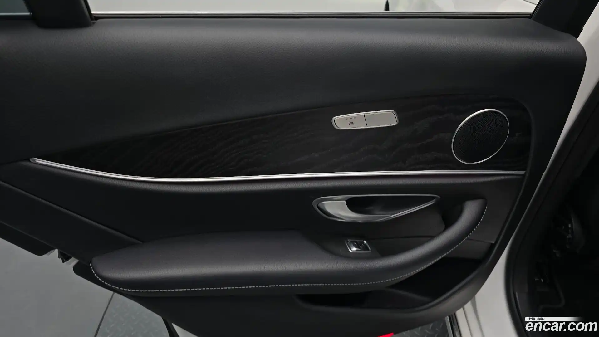E-Class Mercedes-Benz 2016.6-INNER-035