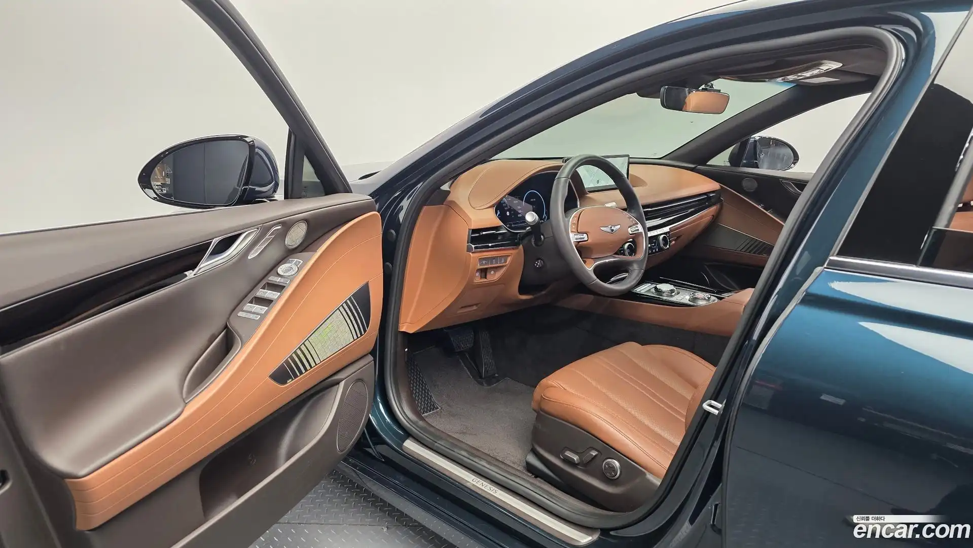 G80 Genesis 2023.2-INNER-010