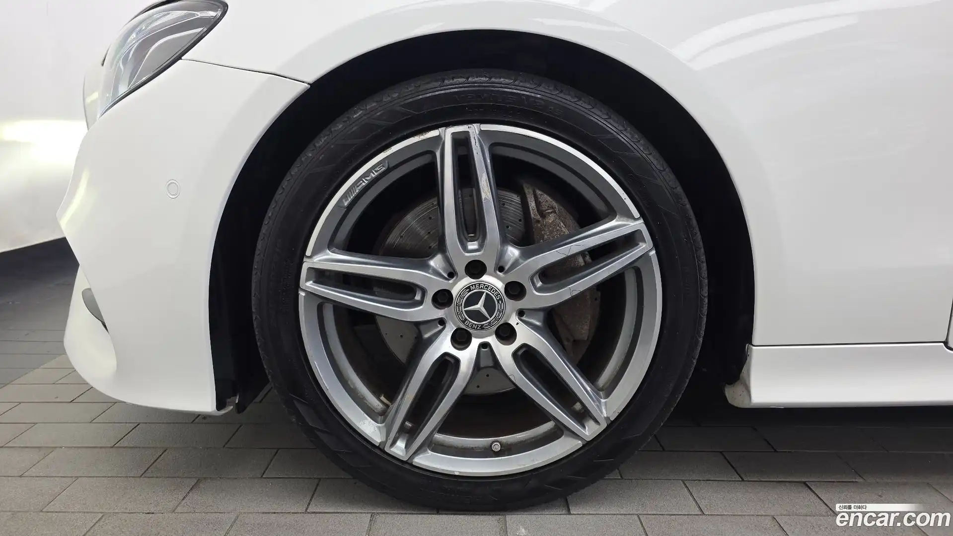 E-Class Mercedes-Benz 2018.11-OUTER-005