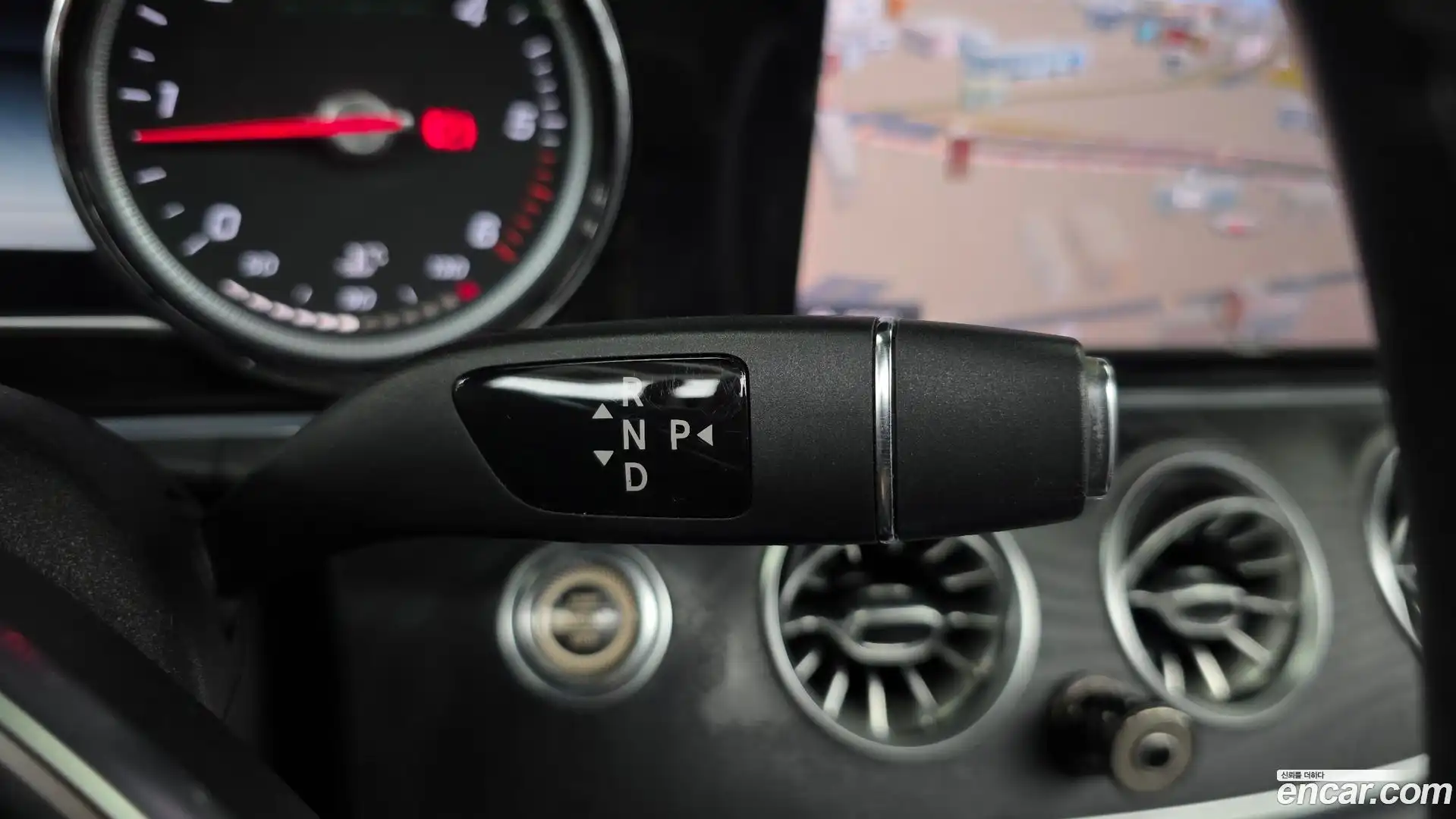 E-Class Mercedes-Benz 2018.11-INNER-009