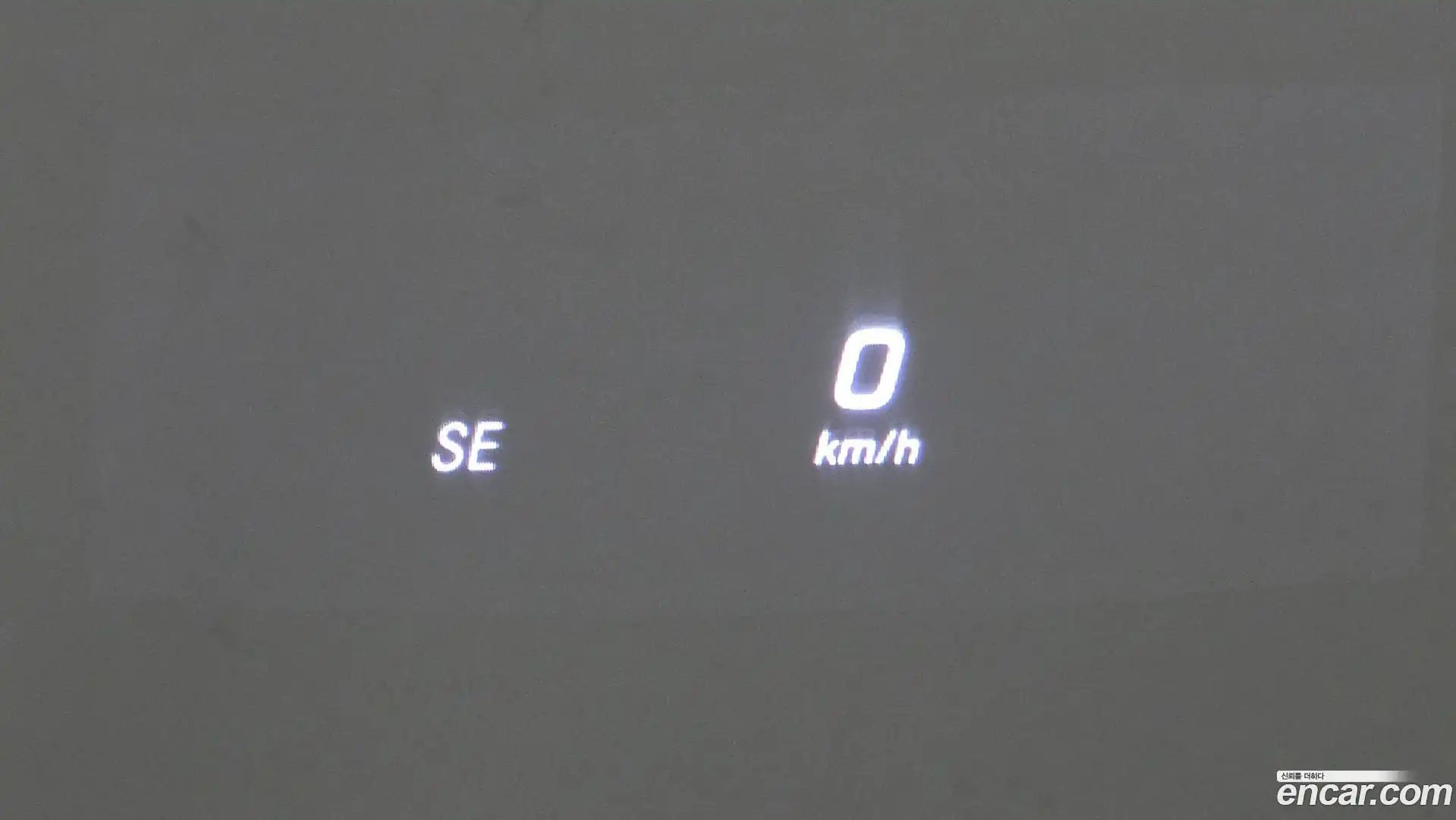 E-Class Mercedes-Benz 2018.11-OPTION-021