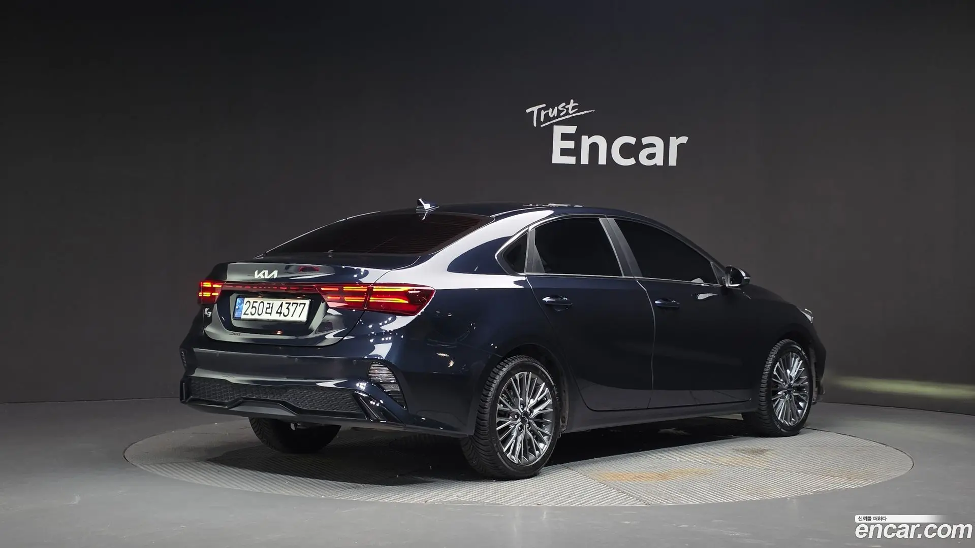 Main__Slider__Photo:K3 Kia 2021.11-1
