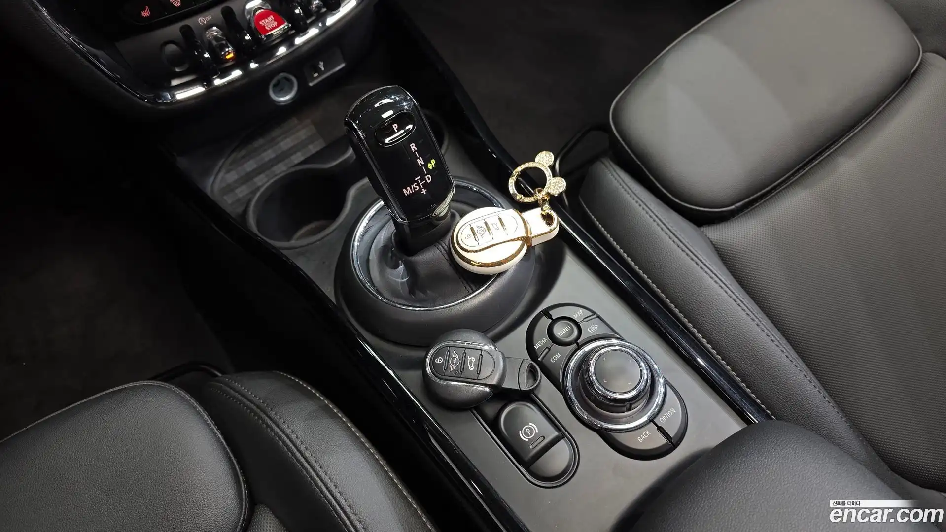 Clubman Mini 2023.5-INNER-009