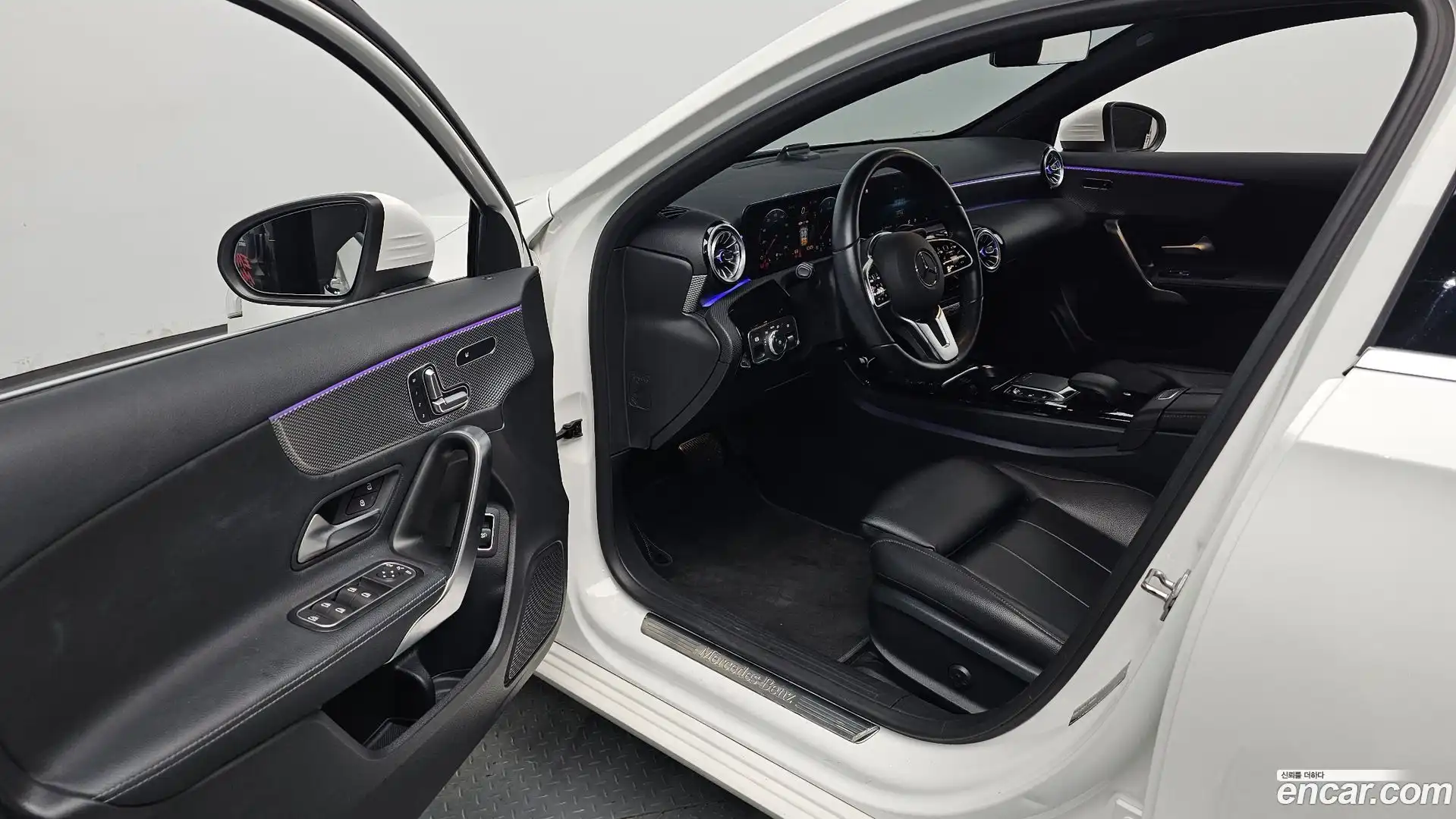 A-Class Mercedes-Benz 2021.7-INNER-010