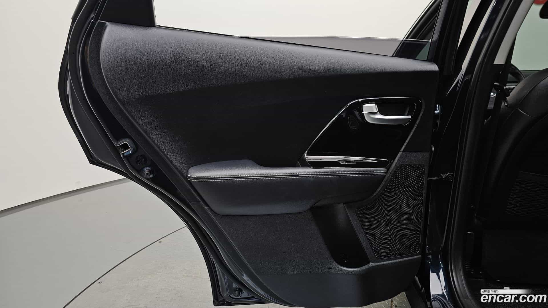 Niro Kia 2016.6-INNER-035