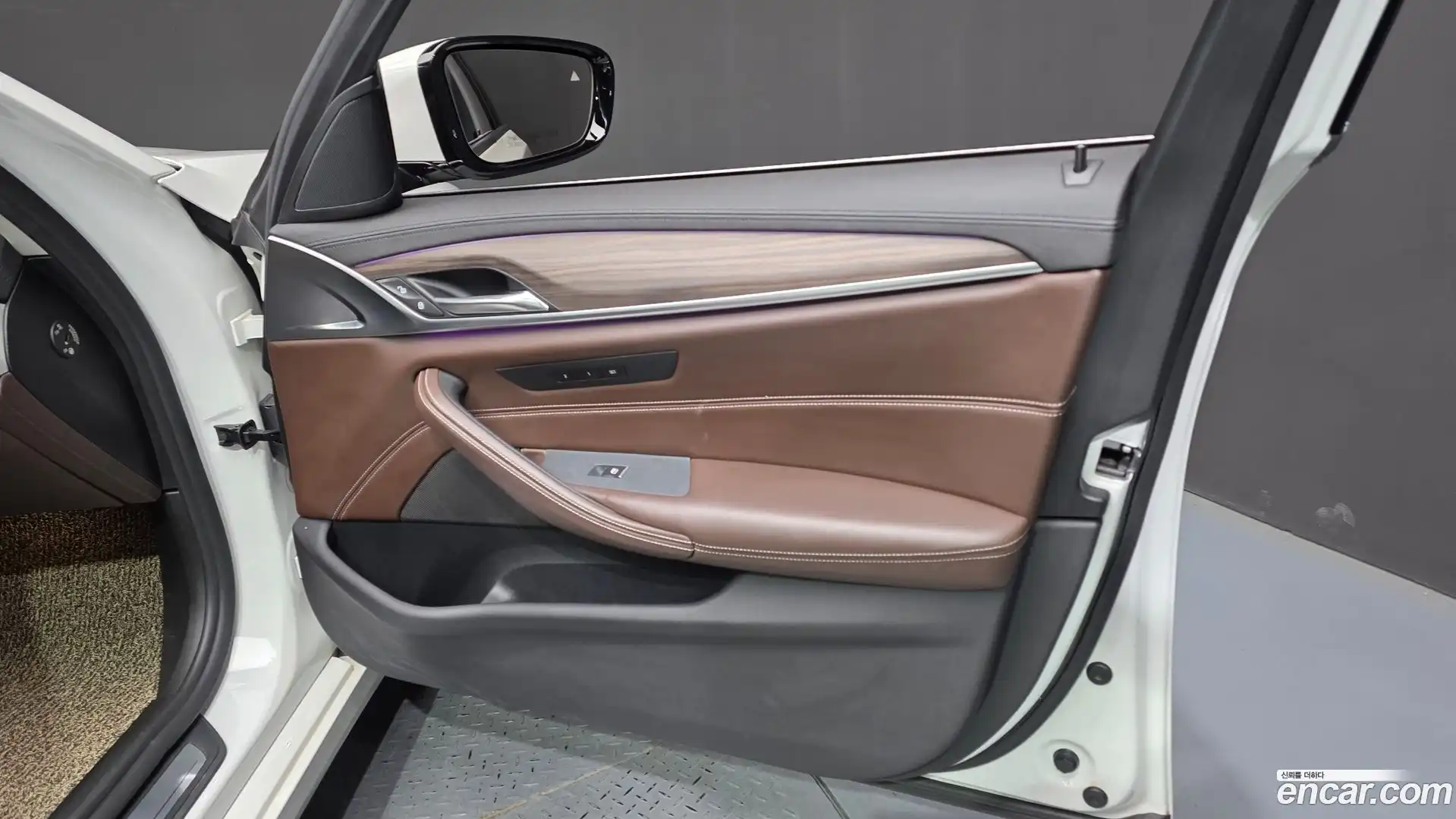 5-Series BMW 2018.5-INNER-034