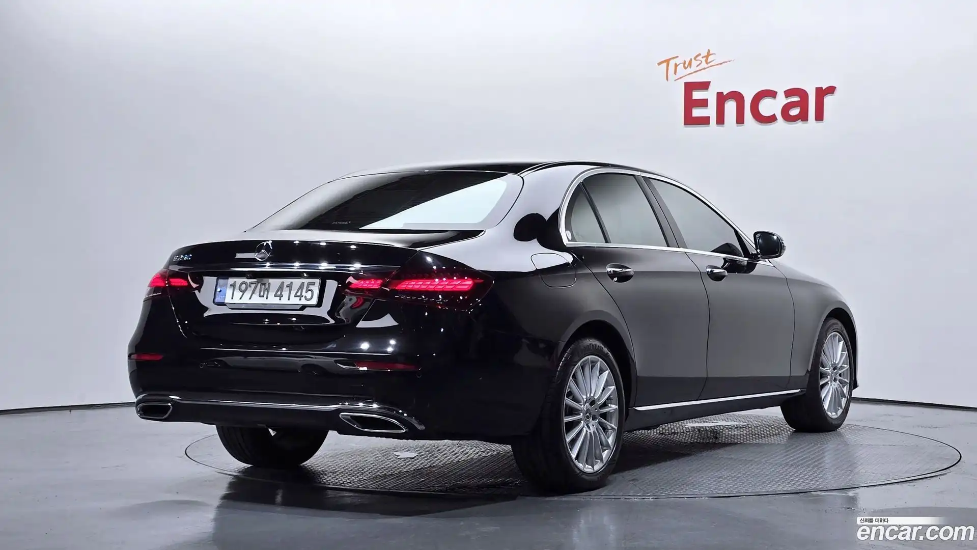 E-Class Mercedes-Benz 2021.7-OUTER-002