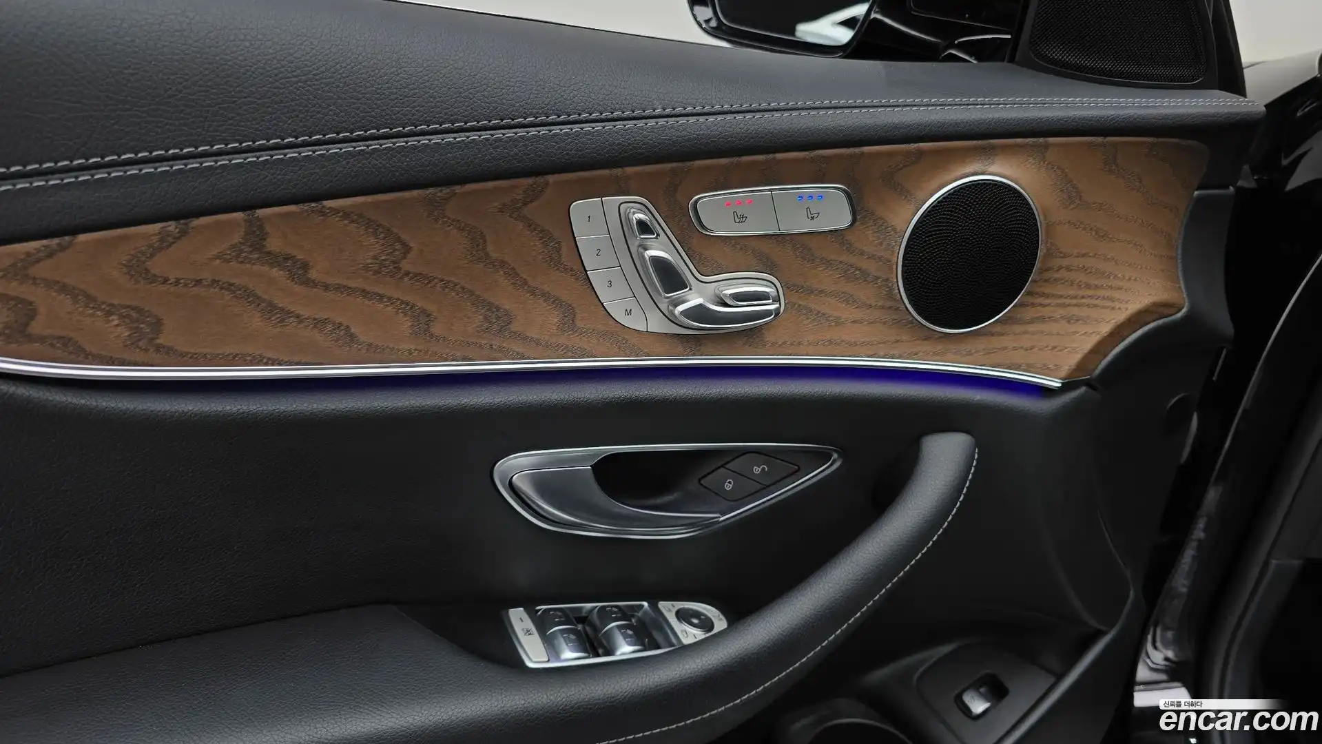 E-Class Mercedes-Benz 2021.7-OPTION-024