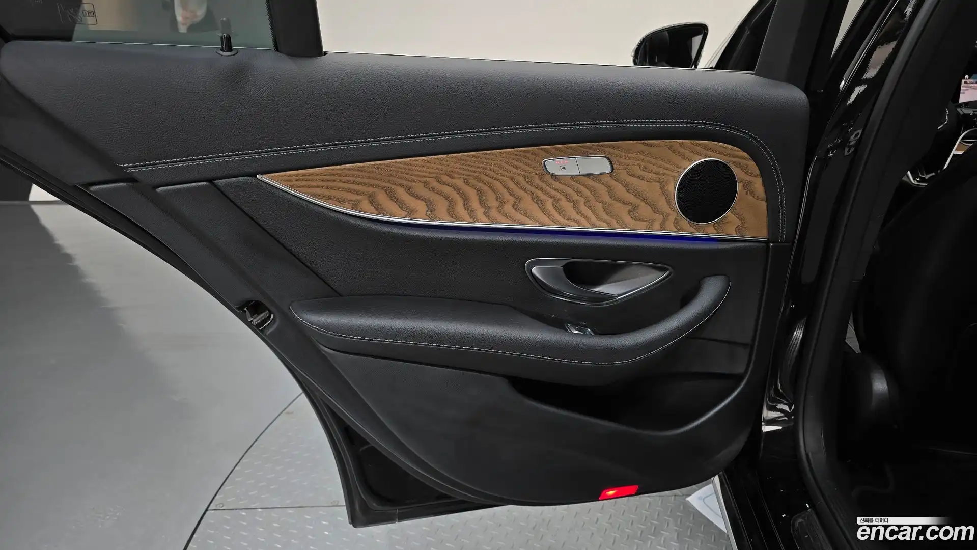 E-Class Mercedes-Benz 2021.7-INNER-035