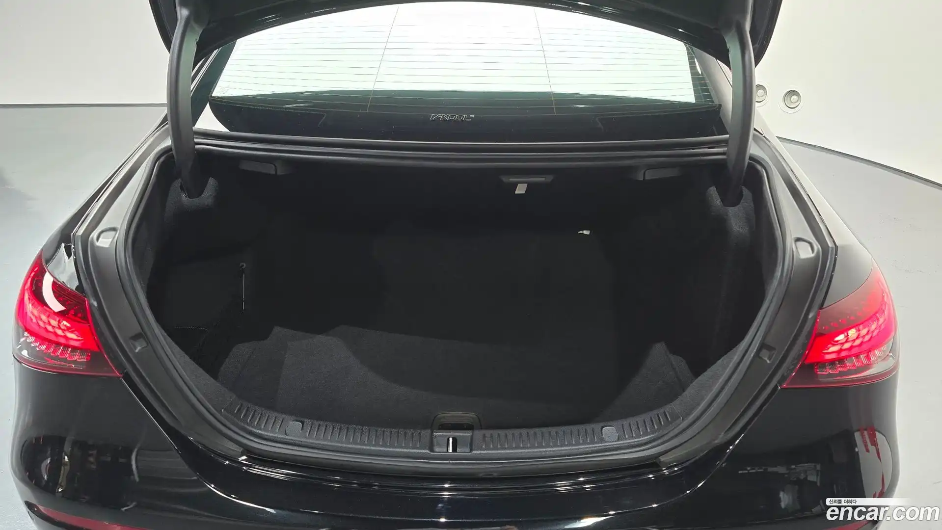 E-Class Mercedes-Benz 2021.7-OPTION-048