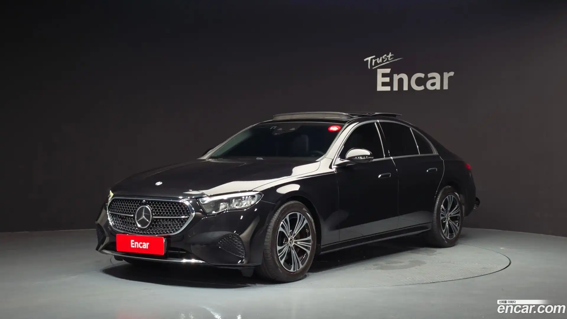 E-Class Mercedes-Benz 2024.4-OUTER-001