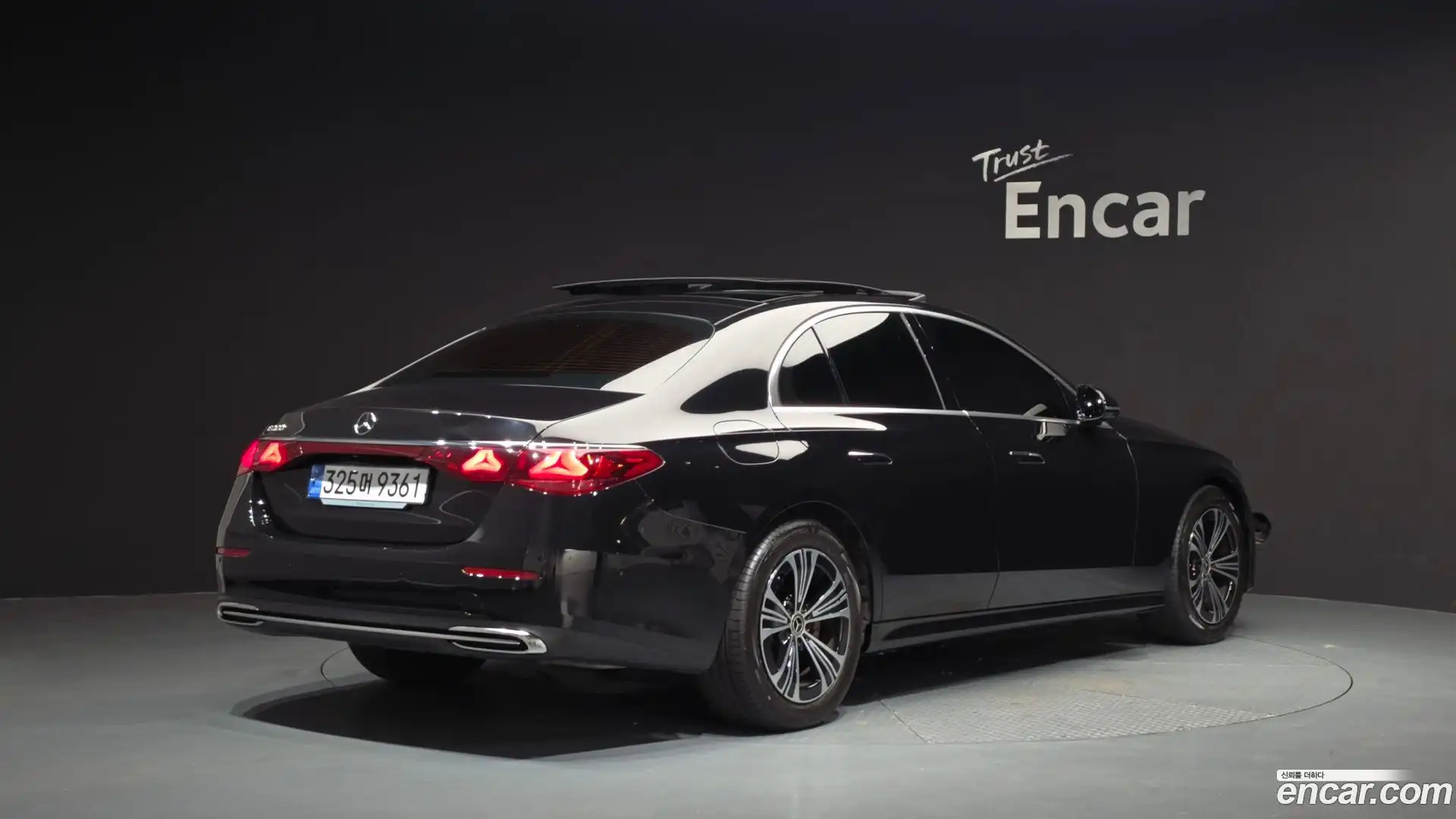 E-Class Mercedes-Benz 2024.4-OUTER-002