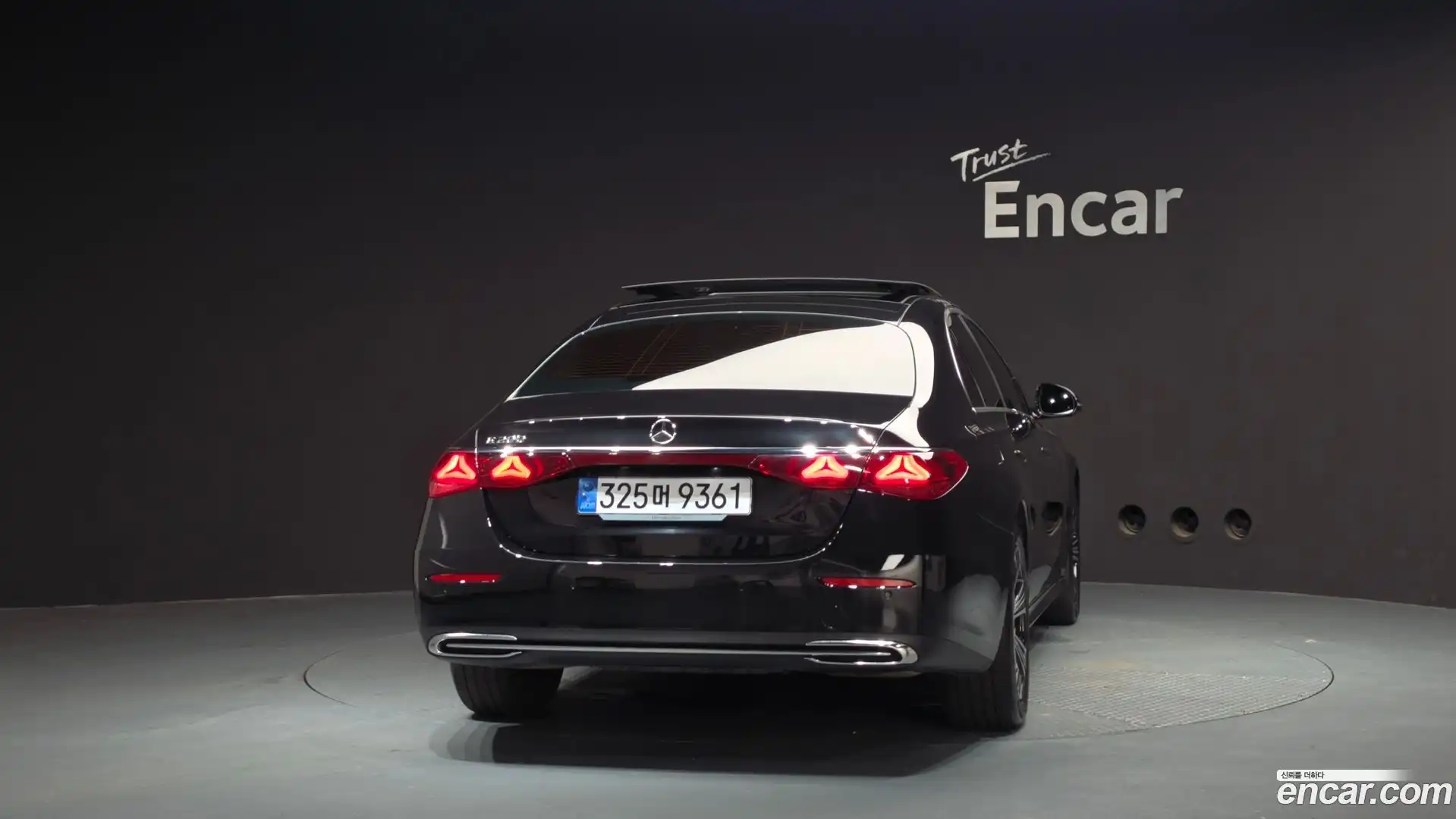 E-Class Mercedes-Benz 2024.4-OUTER-004