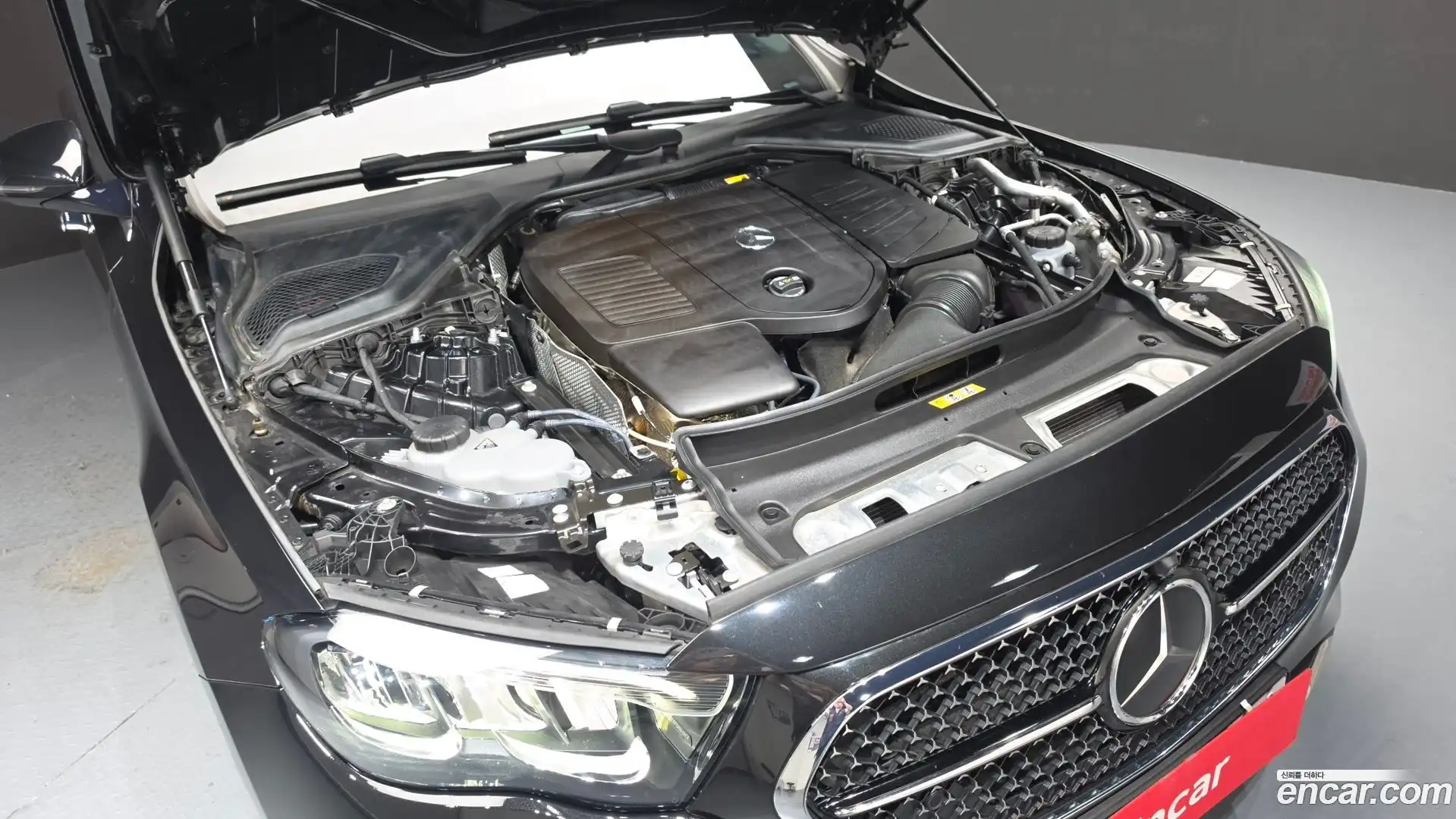 E-Class Mercedes-Benz 2024.4-OUTER-006