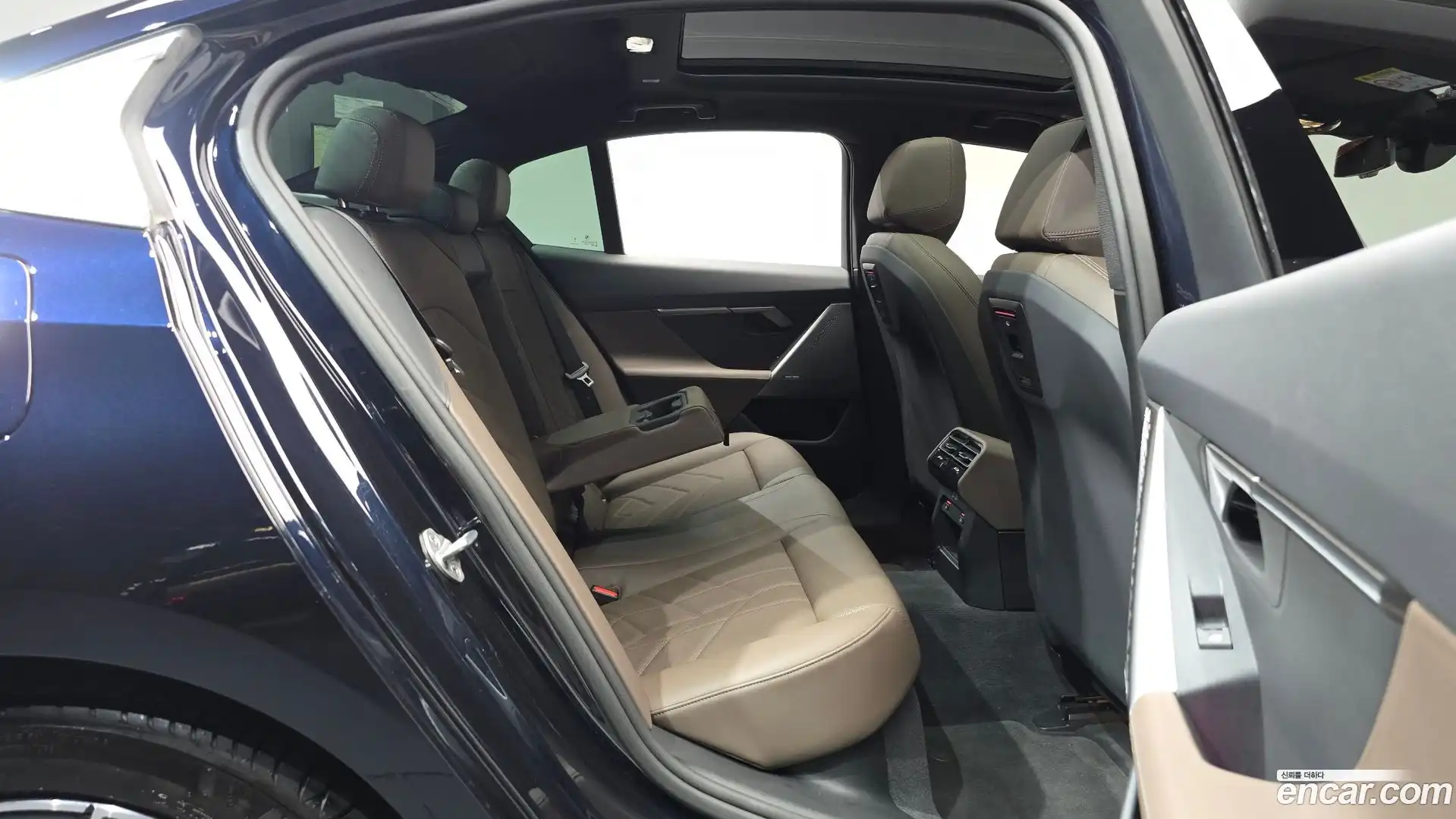 5-Series BMW 2024.3-OPTION-016