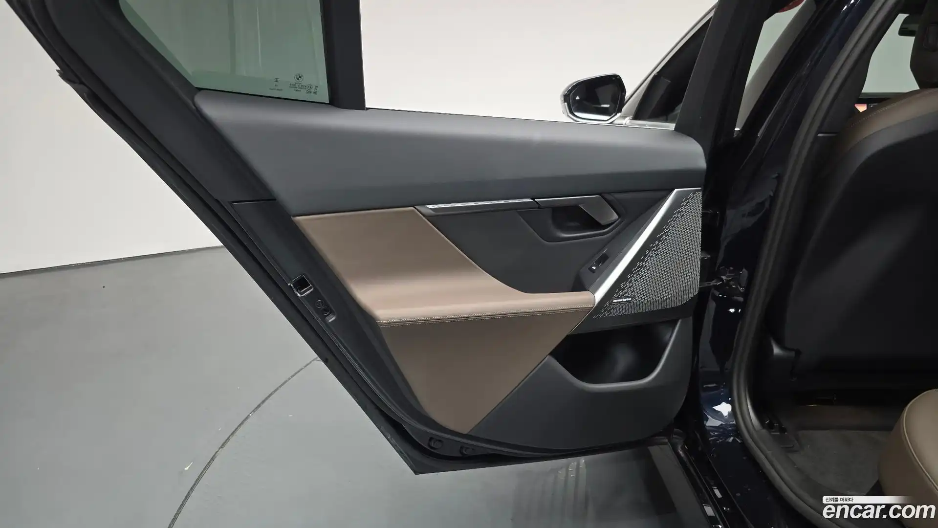 5-Series BMW 2024.3-INNER-035
