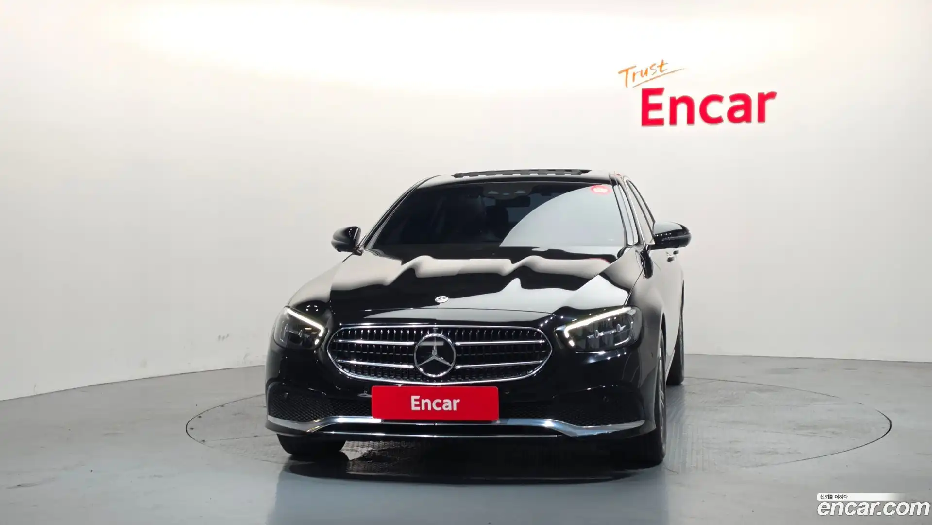 E-Class Mercedes-Benz 2023.10-OUTER-003