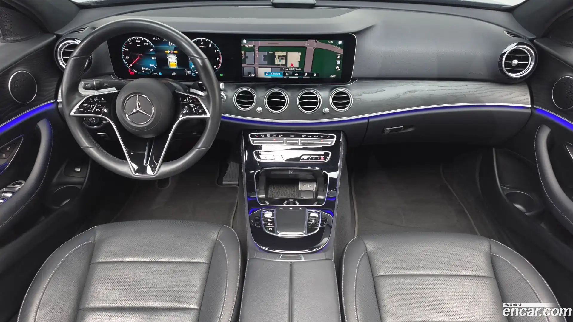 E-Class Mercedes-Benz 2023.10-INNER-007