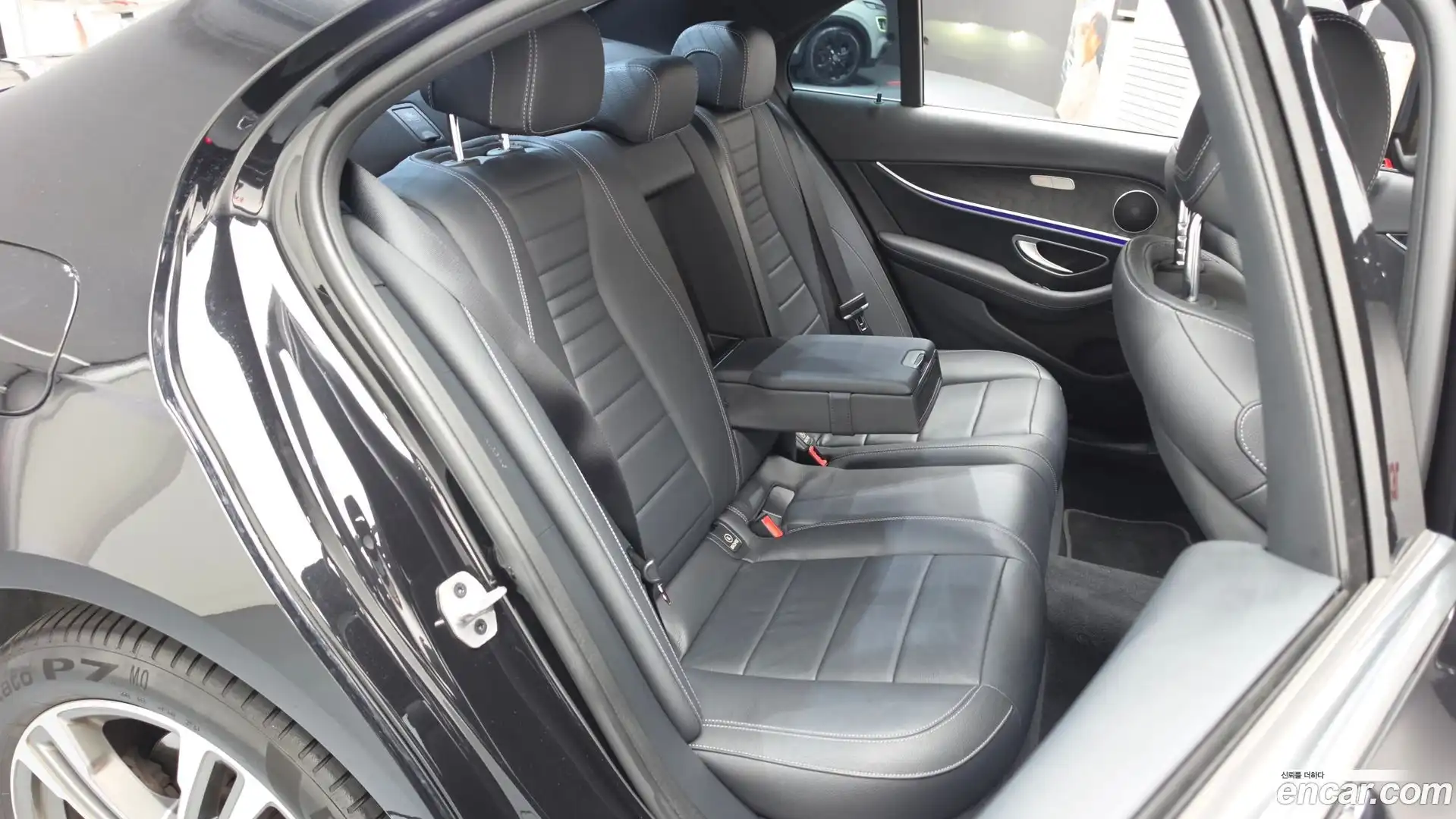 E-Class Mercedes-Benz 2023.10-OPTION-015