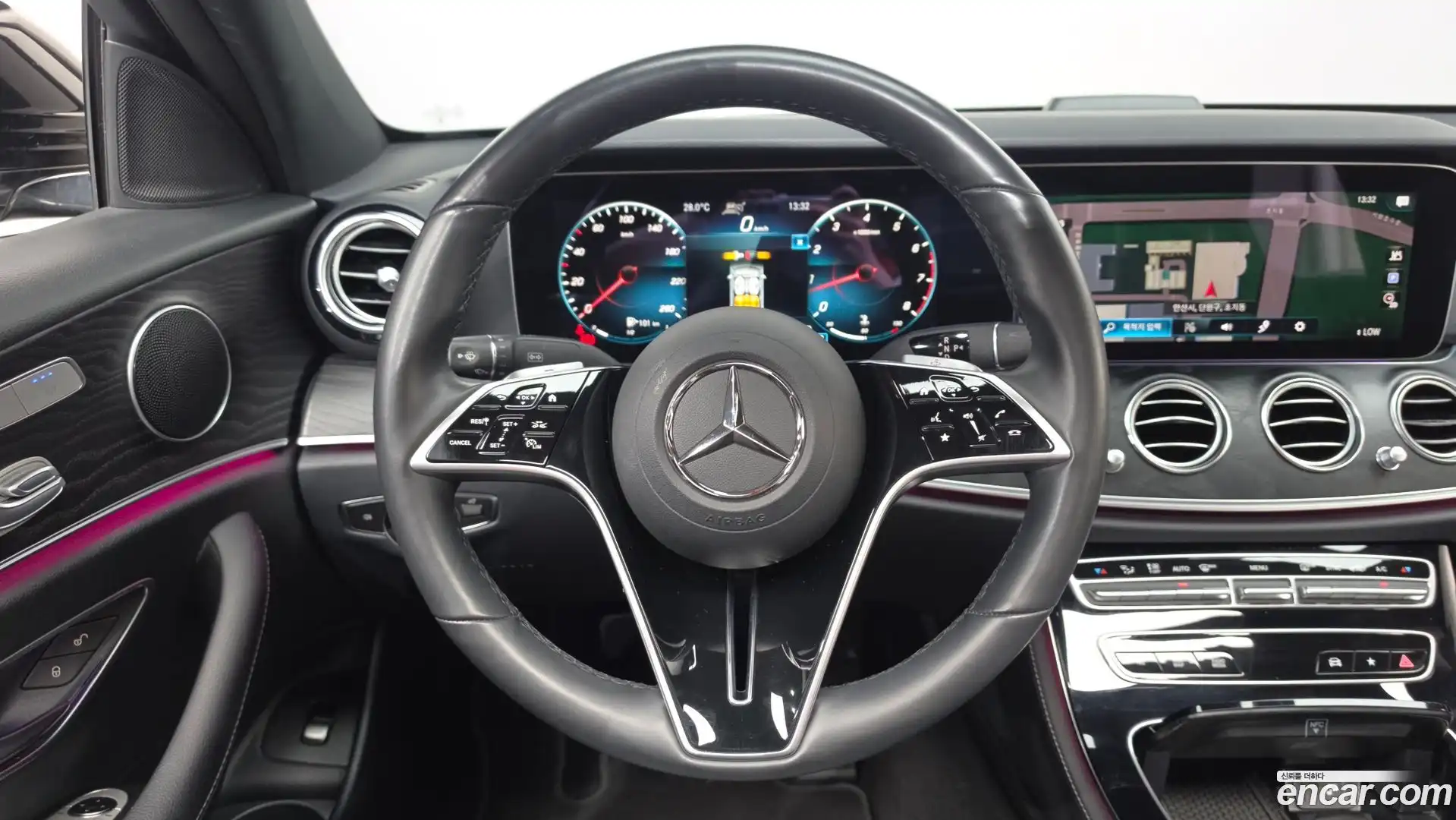 E-Class Mercedes-Benz 2023.10-OPTION-018