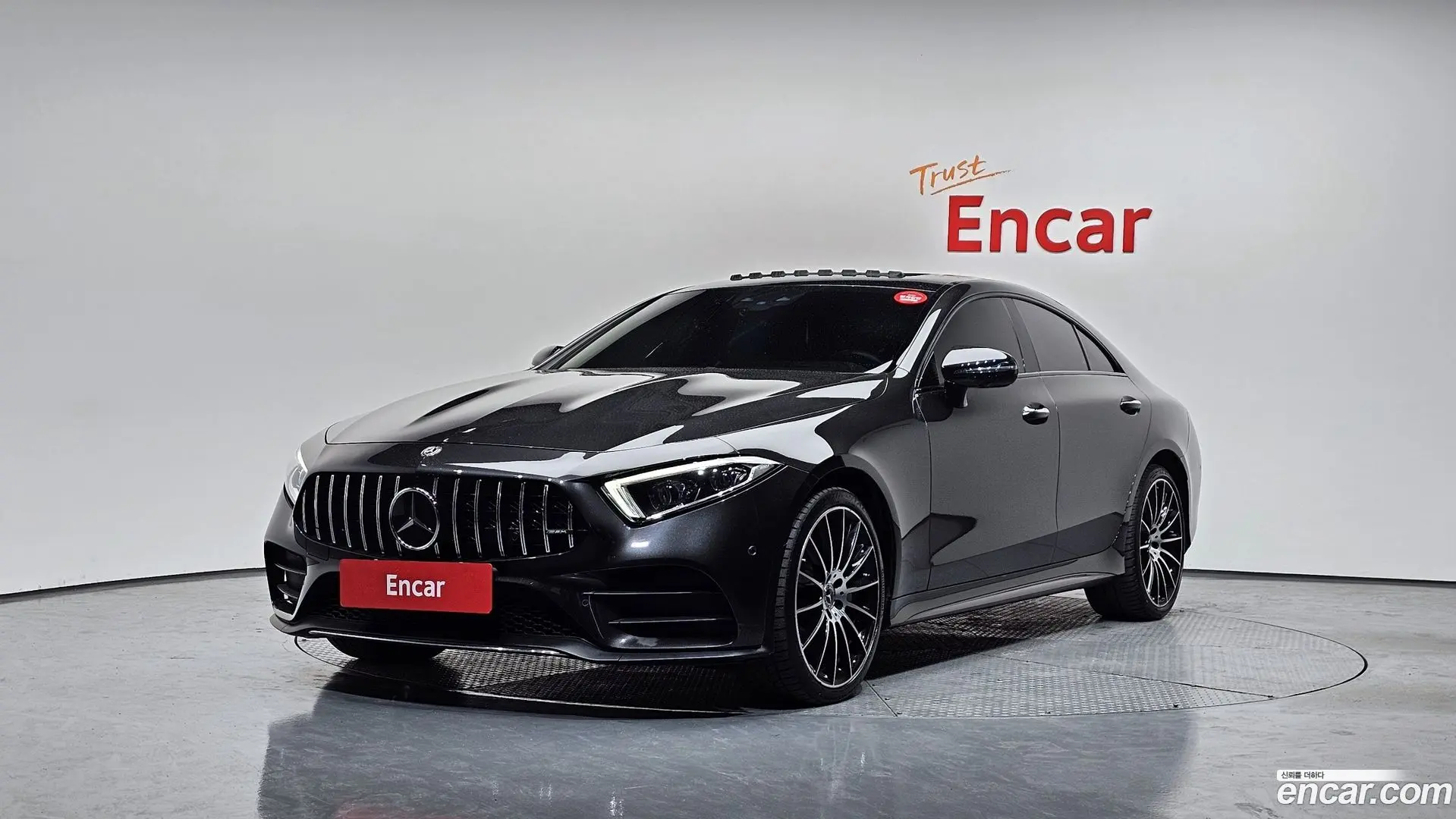 Main__Slider__Photo:CLS-Class Mercedes-Benz 2021.4-0