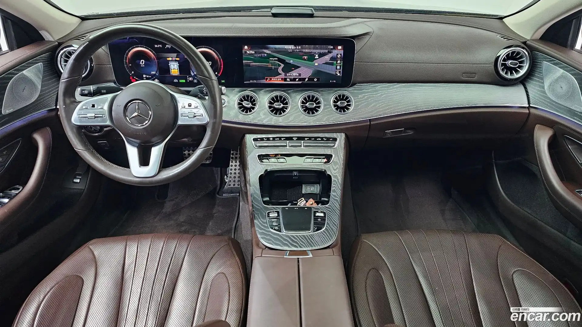 CLS-Class Mercedes-Benz 2021.4-INNER-007