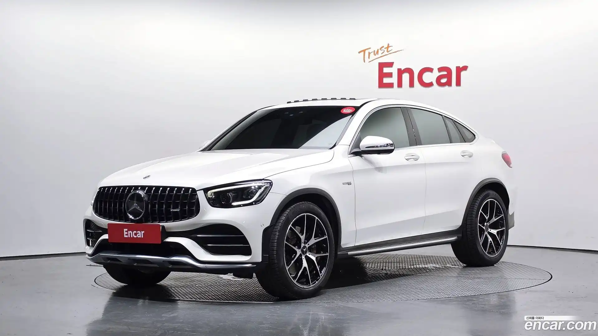GLC-Class Mercedes-Benz 2021.8-OUTER-001