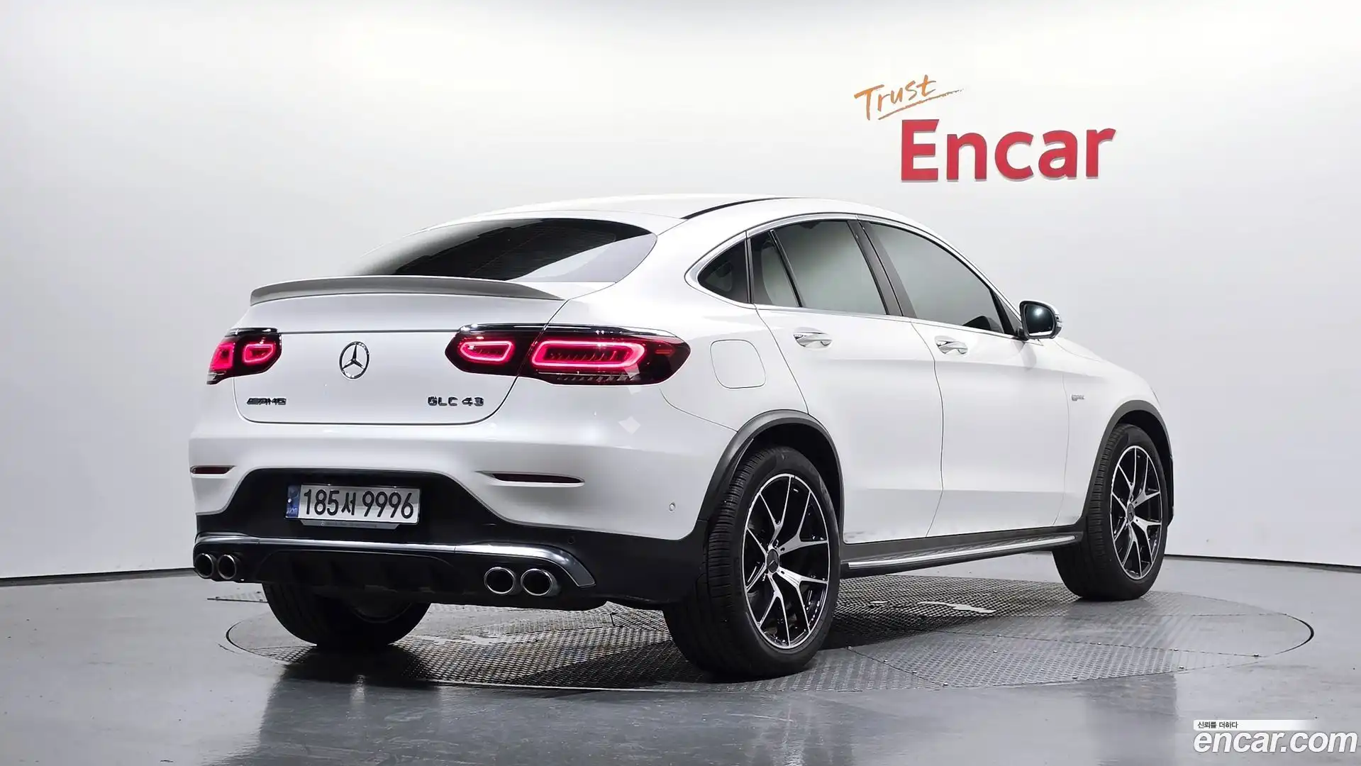 GLC-Class Mercedes-Benz 2021.8-OUTER-002
