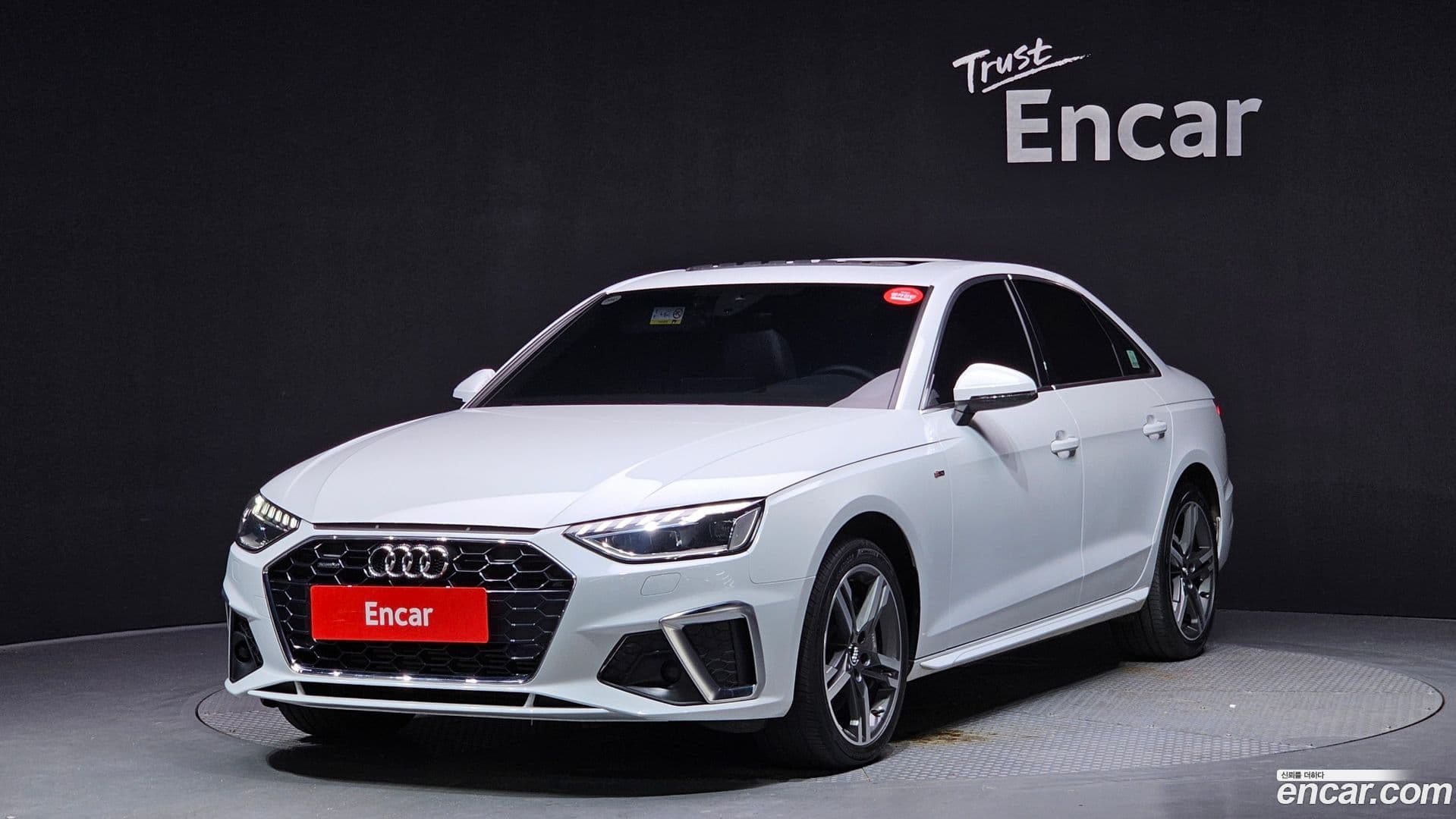 Main__Slider__Photo:A4 Audi 2021.10-0