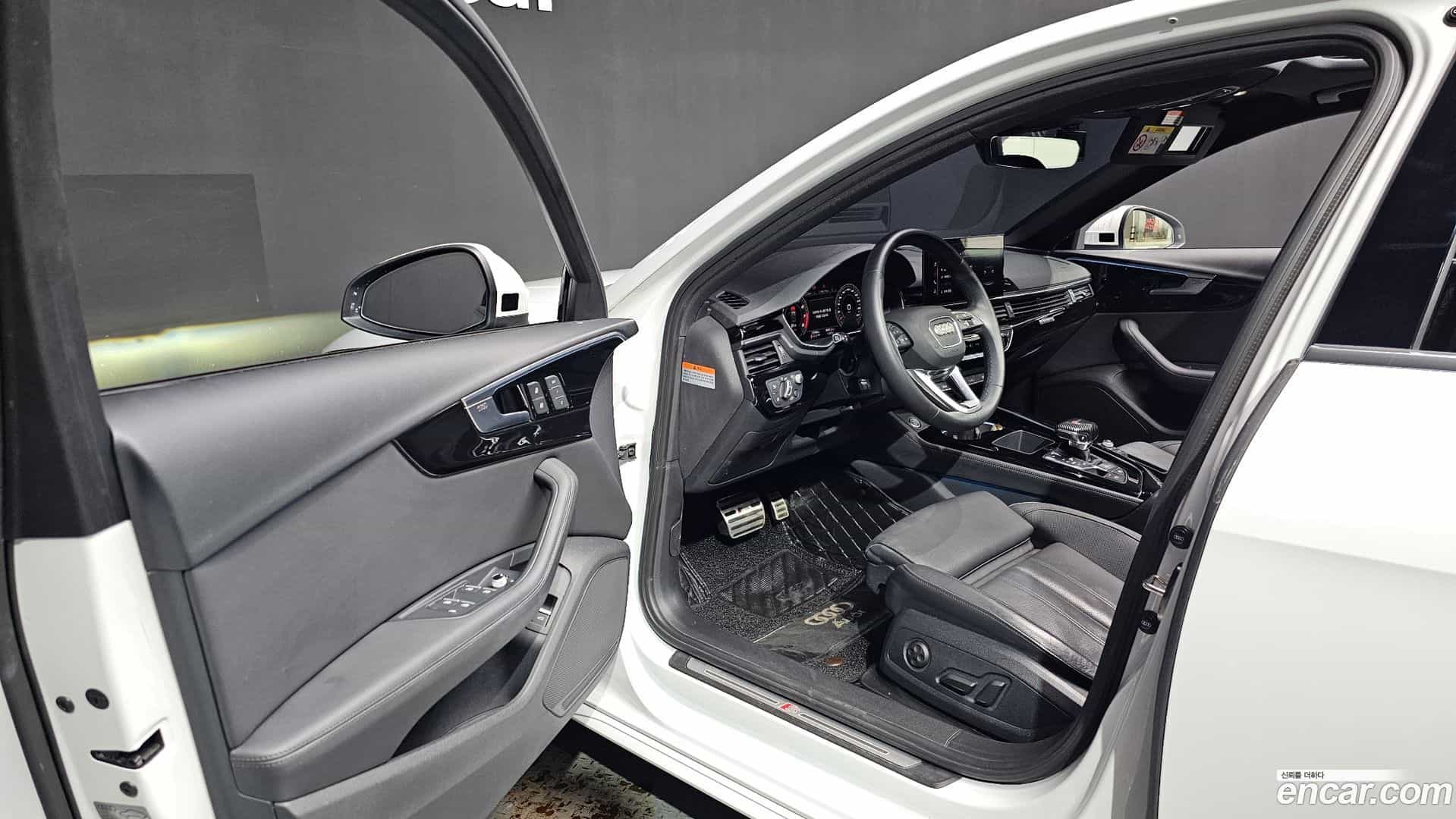 A4 Audi 2021.10-INNER-010