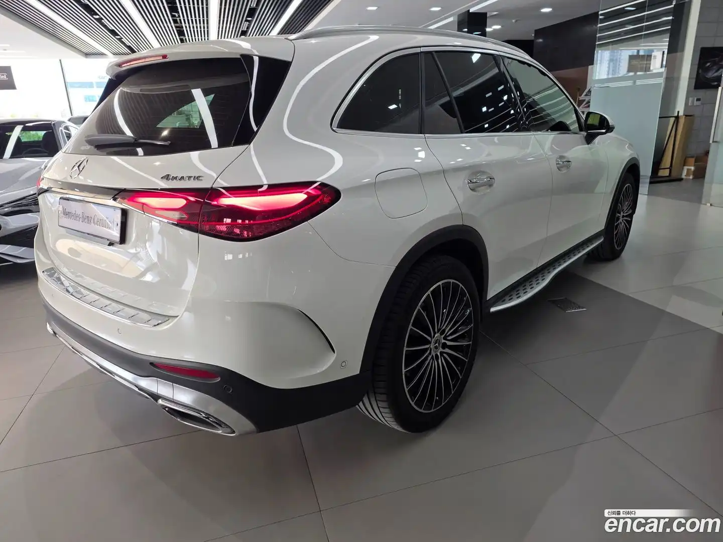GLC-Class Mercedes-Benz 2023.6-OUTER-002