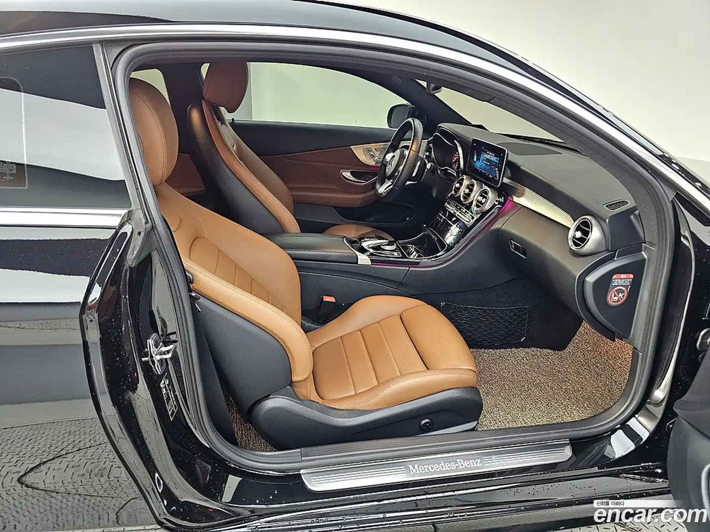 C-Class Mercedes-Benz 2019.5-OUTER-005
