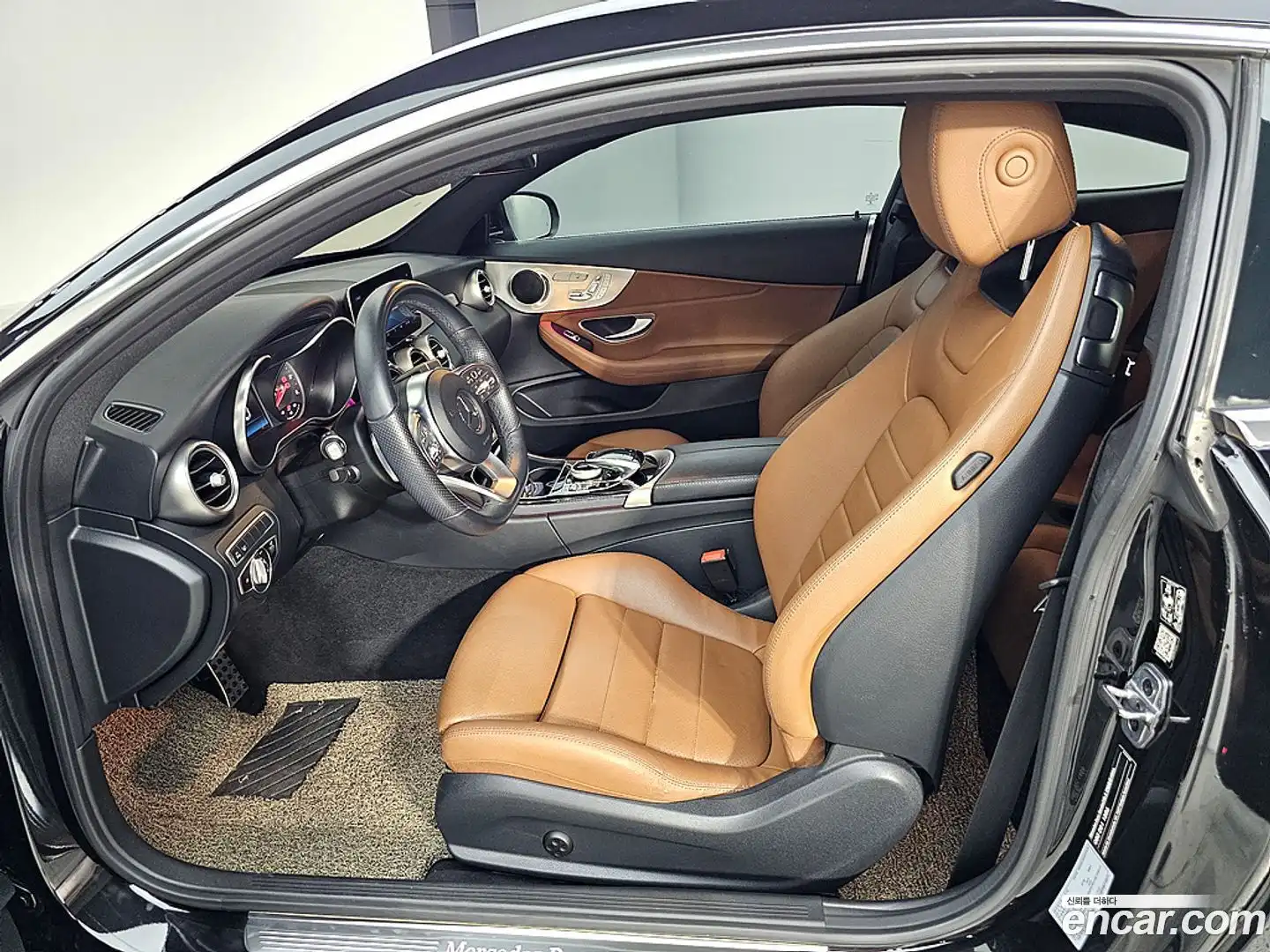 C-Class Mercedes-Benz 2019.5-INNER-008
