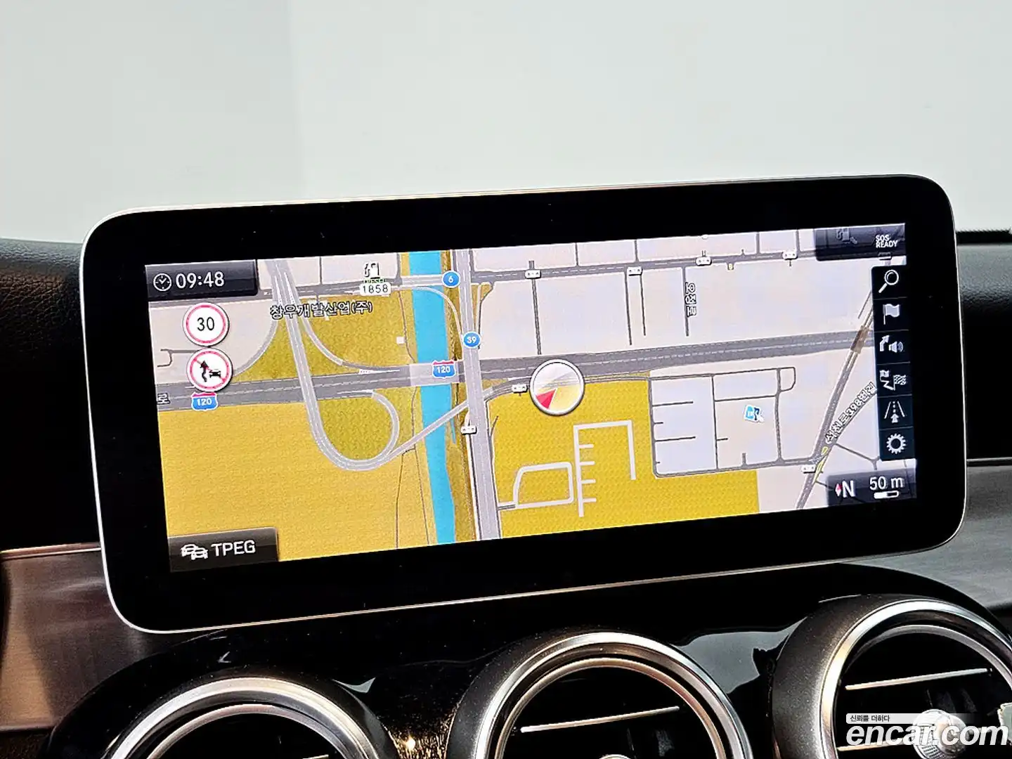 C-Class Mercedes-Benz 2019.5-OPTION-017