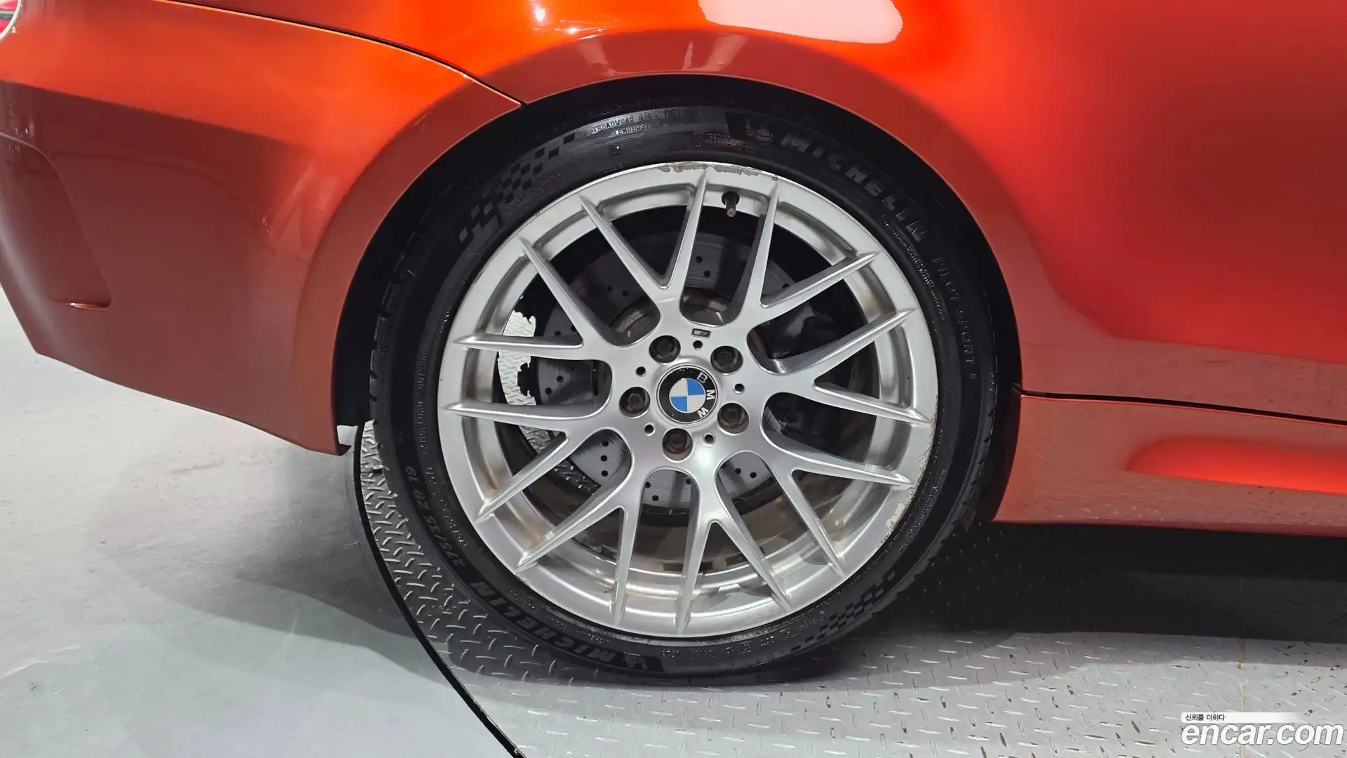 1M BMW 2012.0-OUTER-005