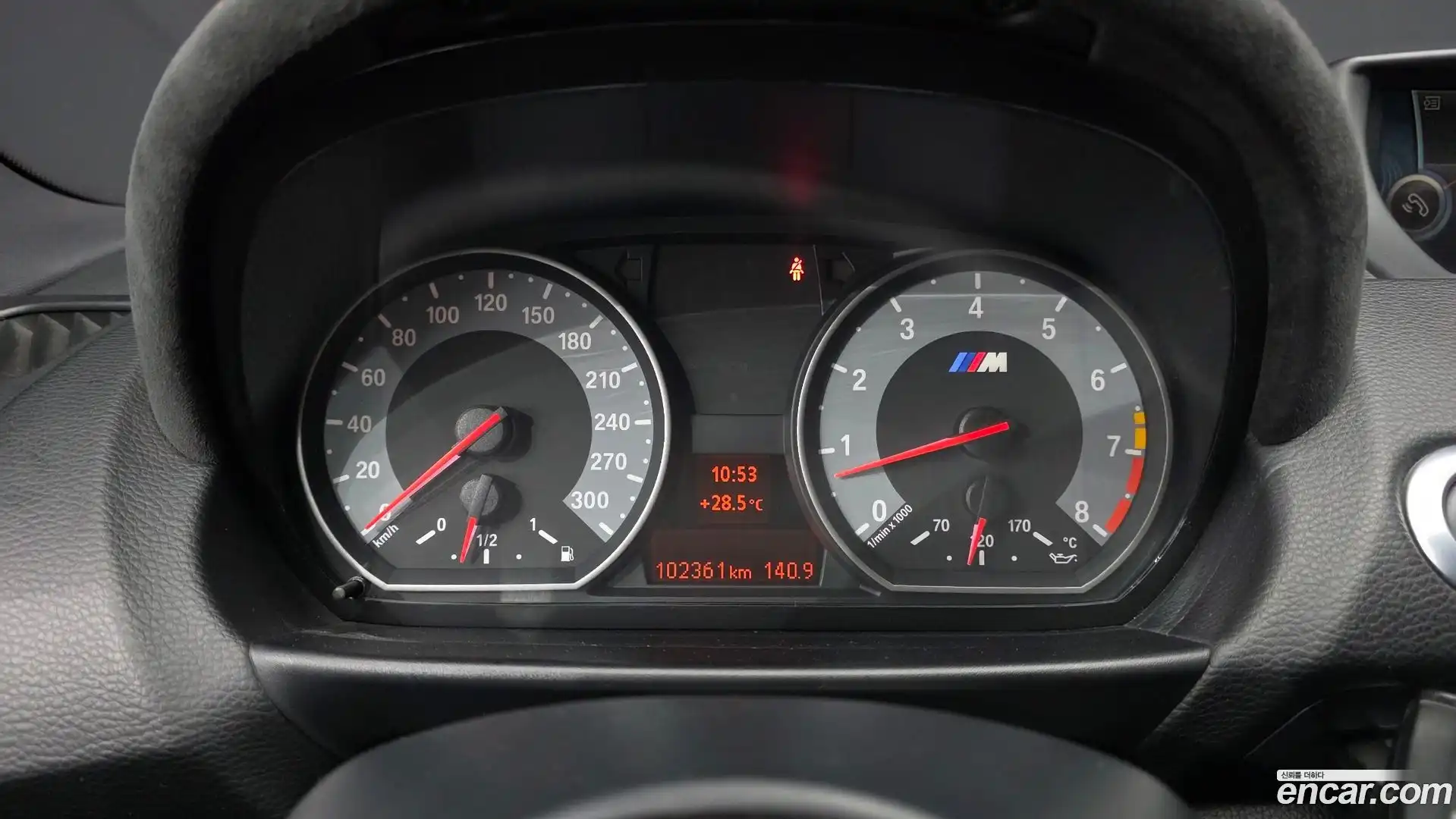 1M BMW 2012.0-INNER-008