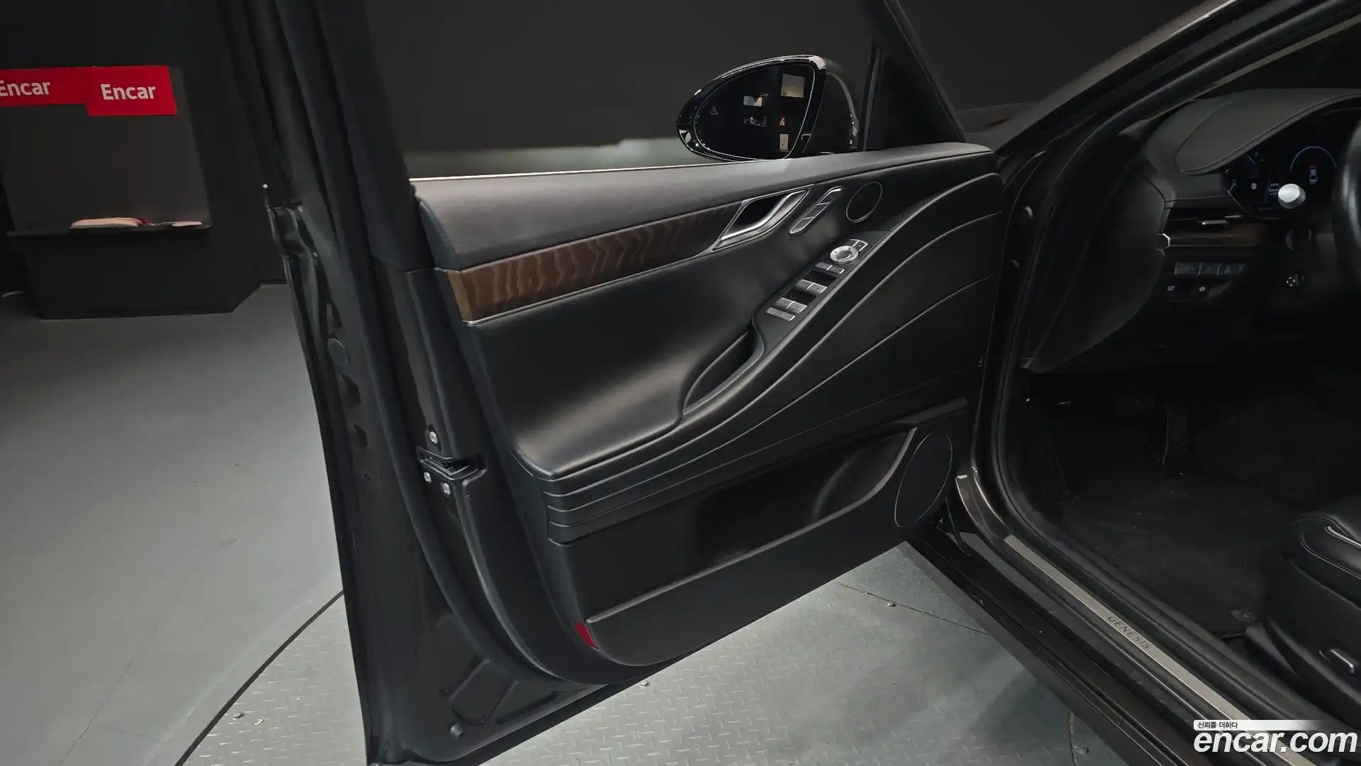 G80 Genesis 2021.10-INNER-034