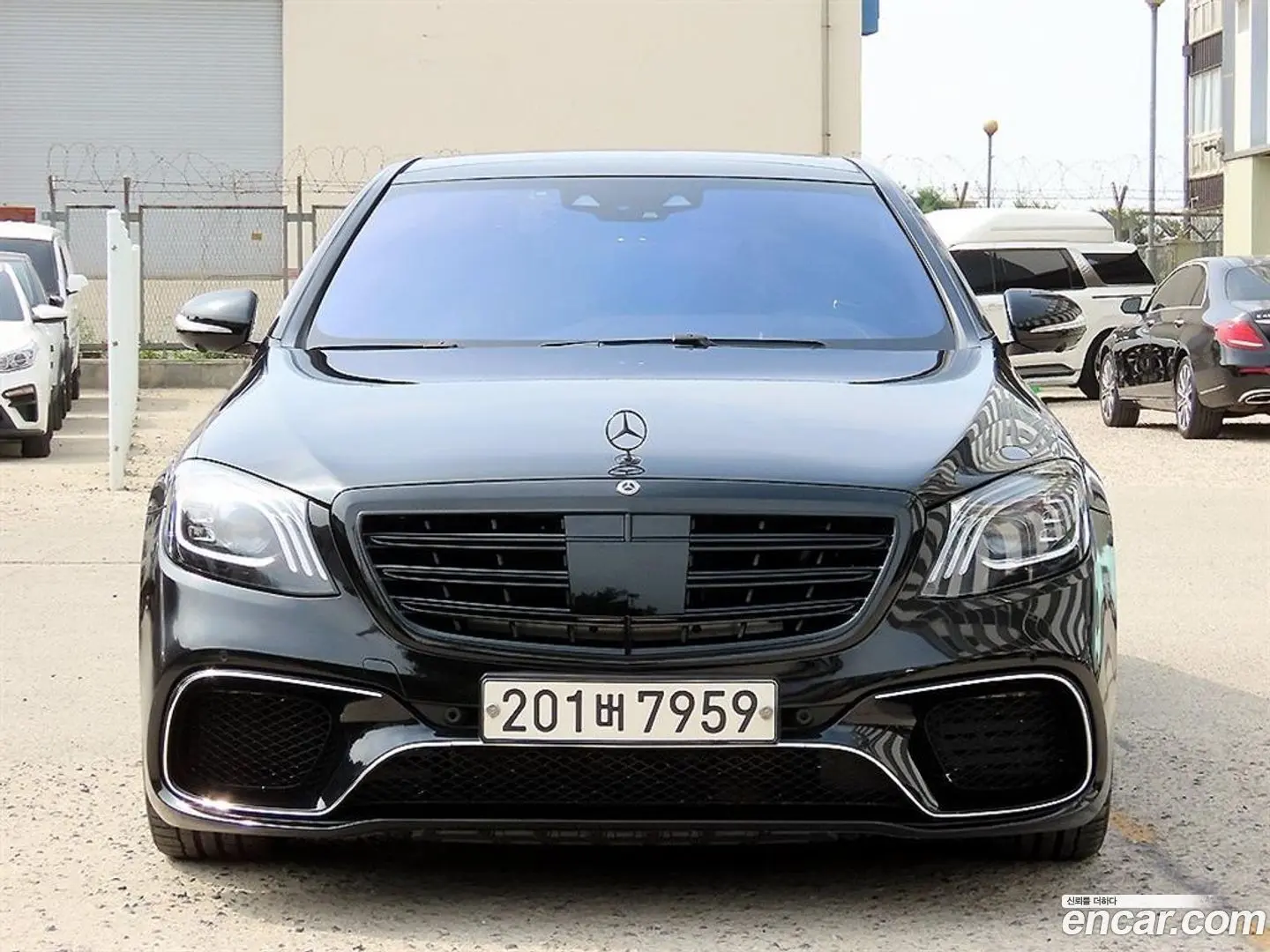 Main__Slider__Photo:S-Class Mercedes-Benz 2018.2-0