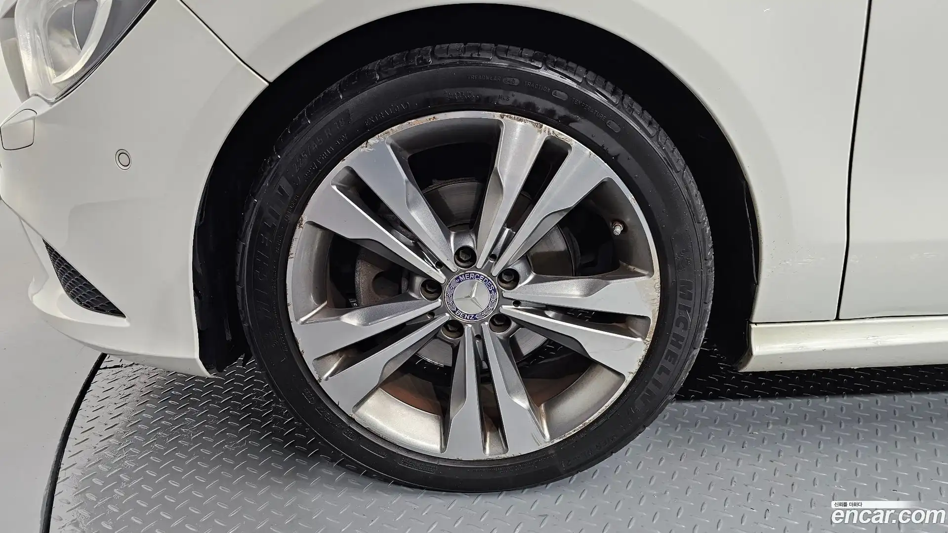 CLA-Class Mercedes-Benz 2016.2-OUTER-005